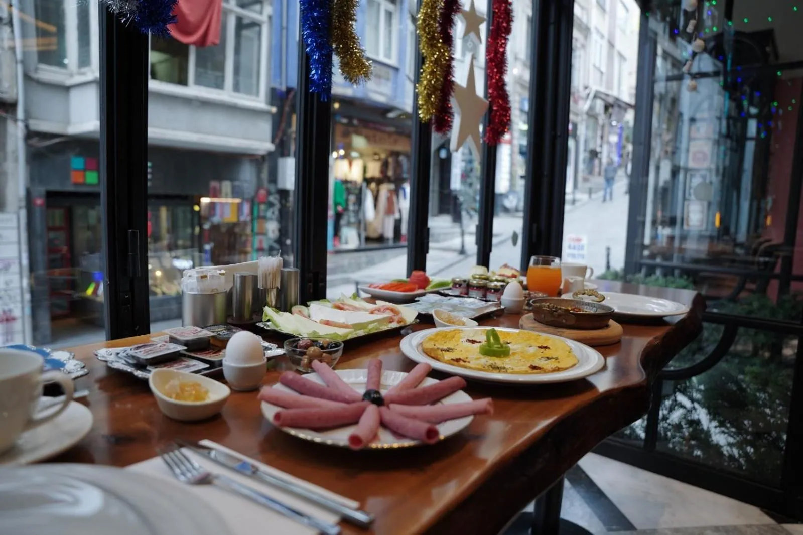 Breakfast in Royal Galata Hotel