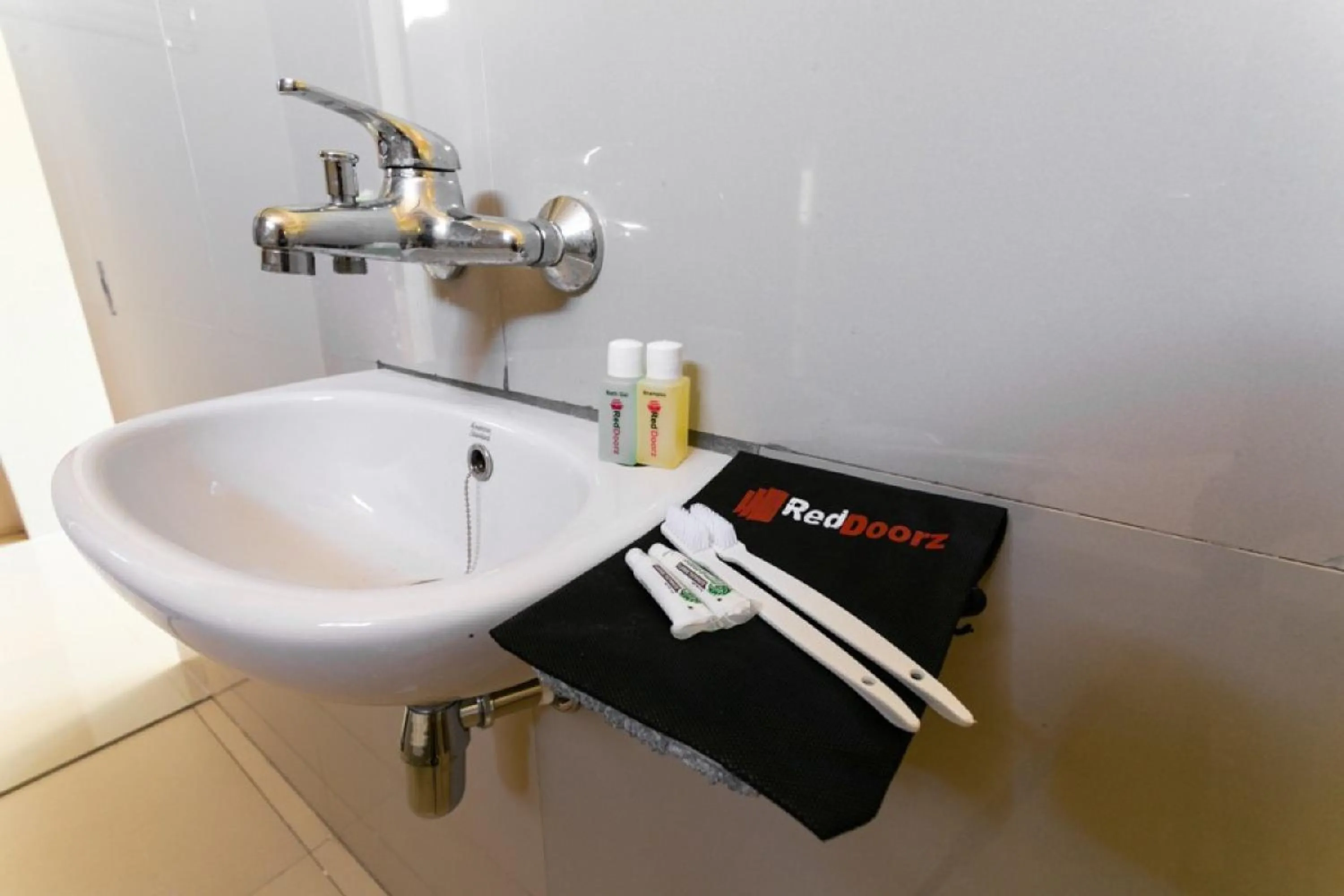 Bathroom in RedDoorz near Parangtritis Beach