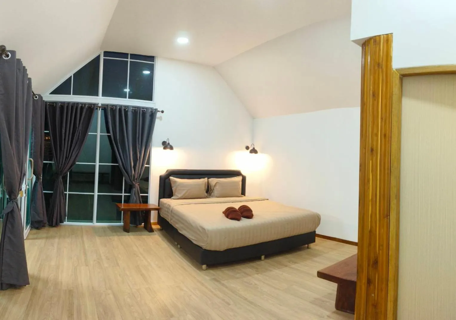 Bed in Koh kood Neverland beach resort