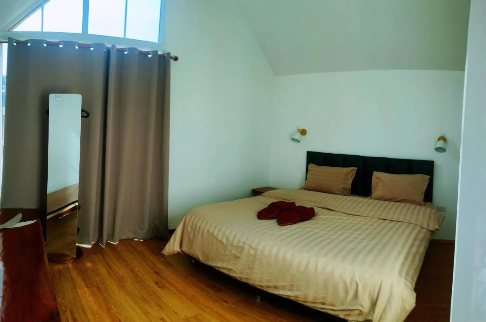 Bed in Koh kood Neverland beach resort