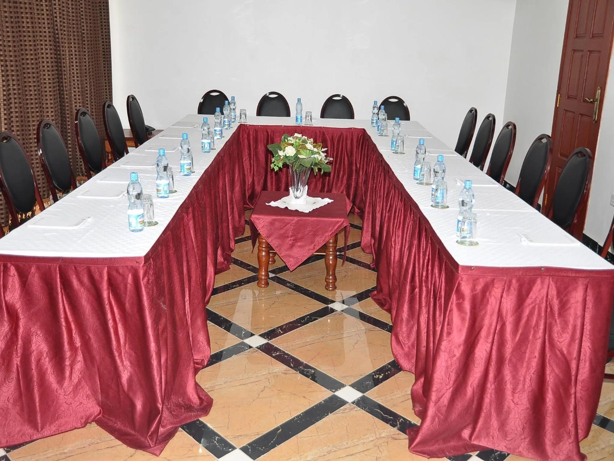 Meeting/conference room in Monalisa Hotel