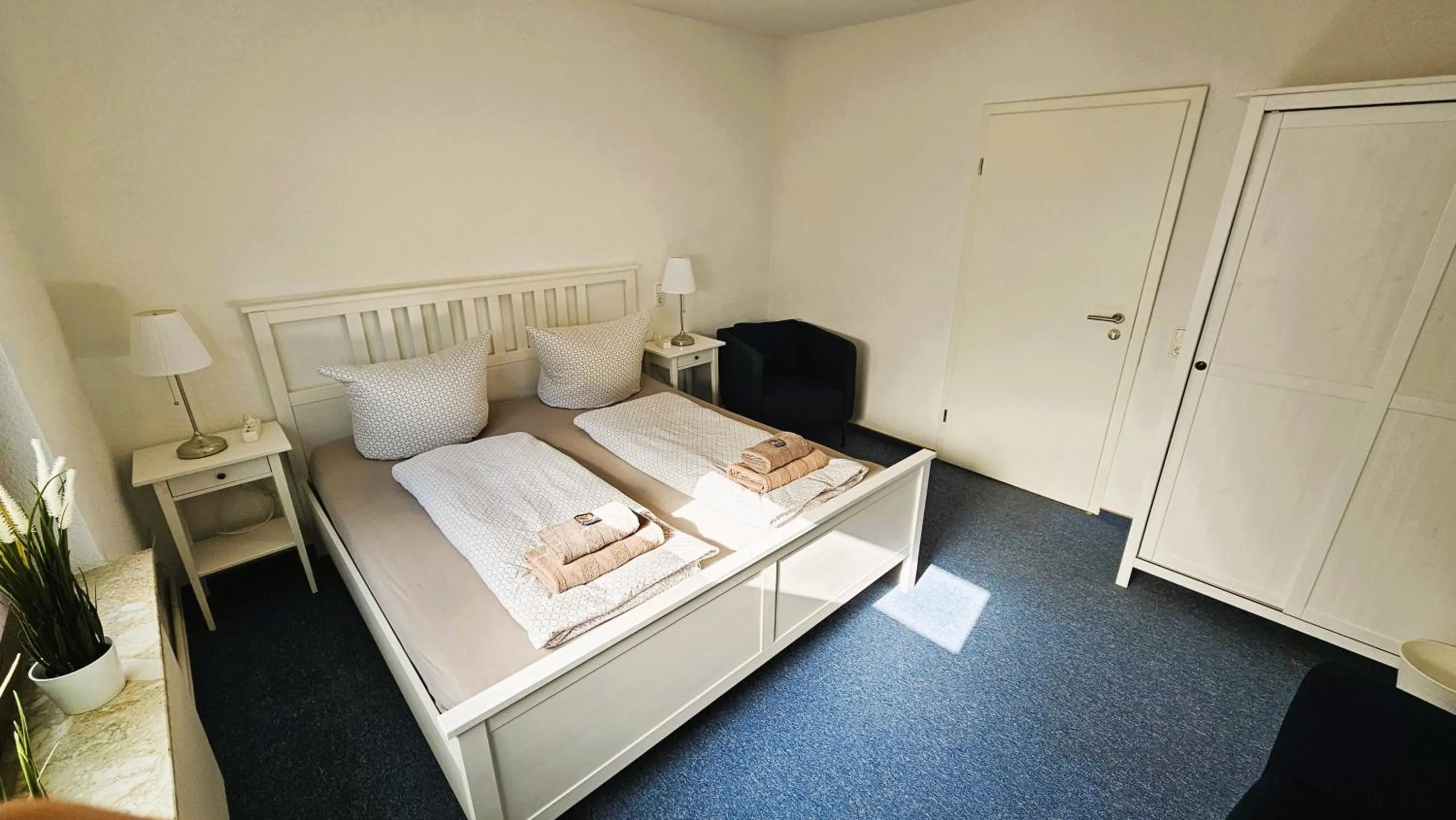 Bed in Hotel Dorfkrug Büsum