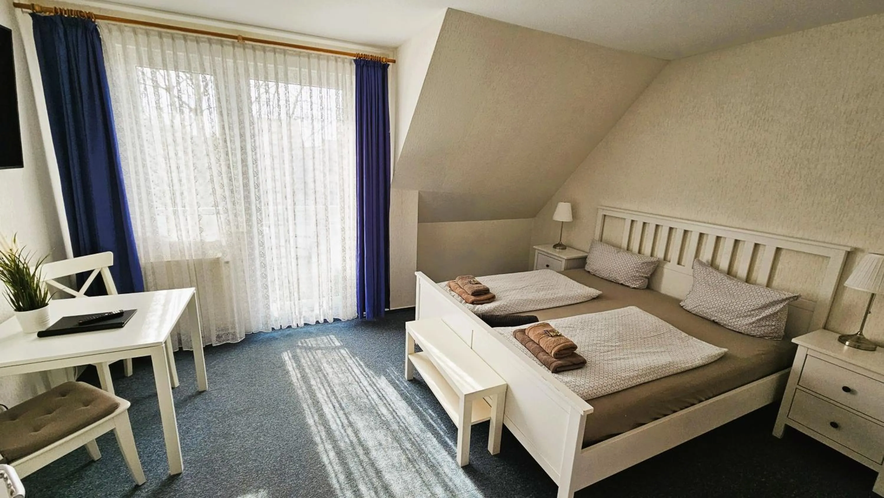 Bed in Hotel Dorfkrug Büsum