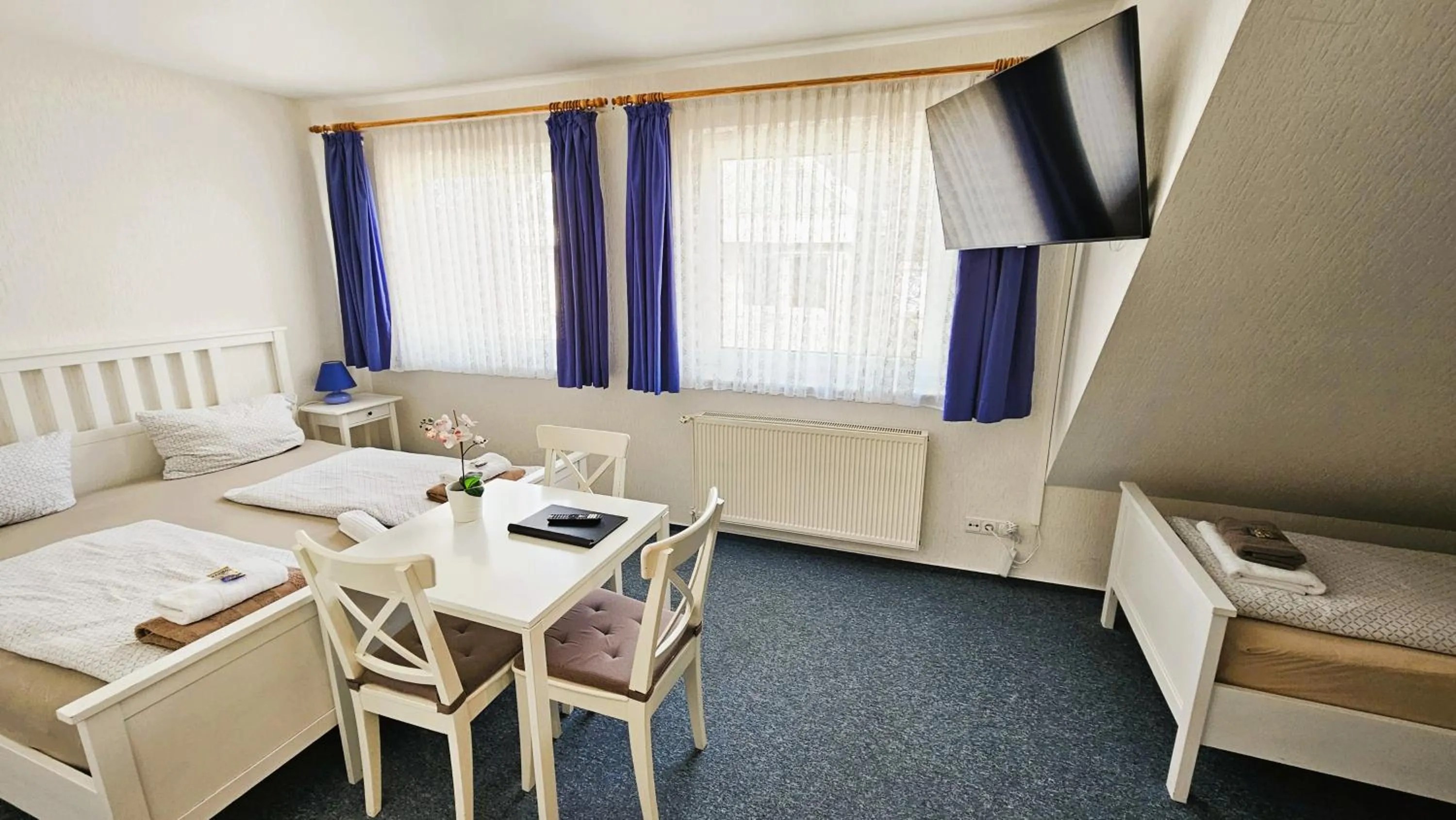 Bed in Hotel Dorfkrug Büsum