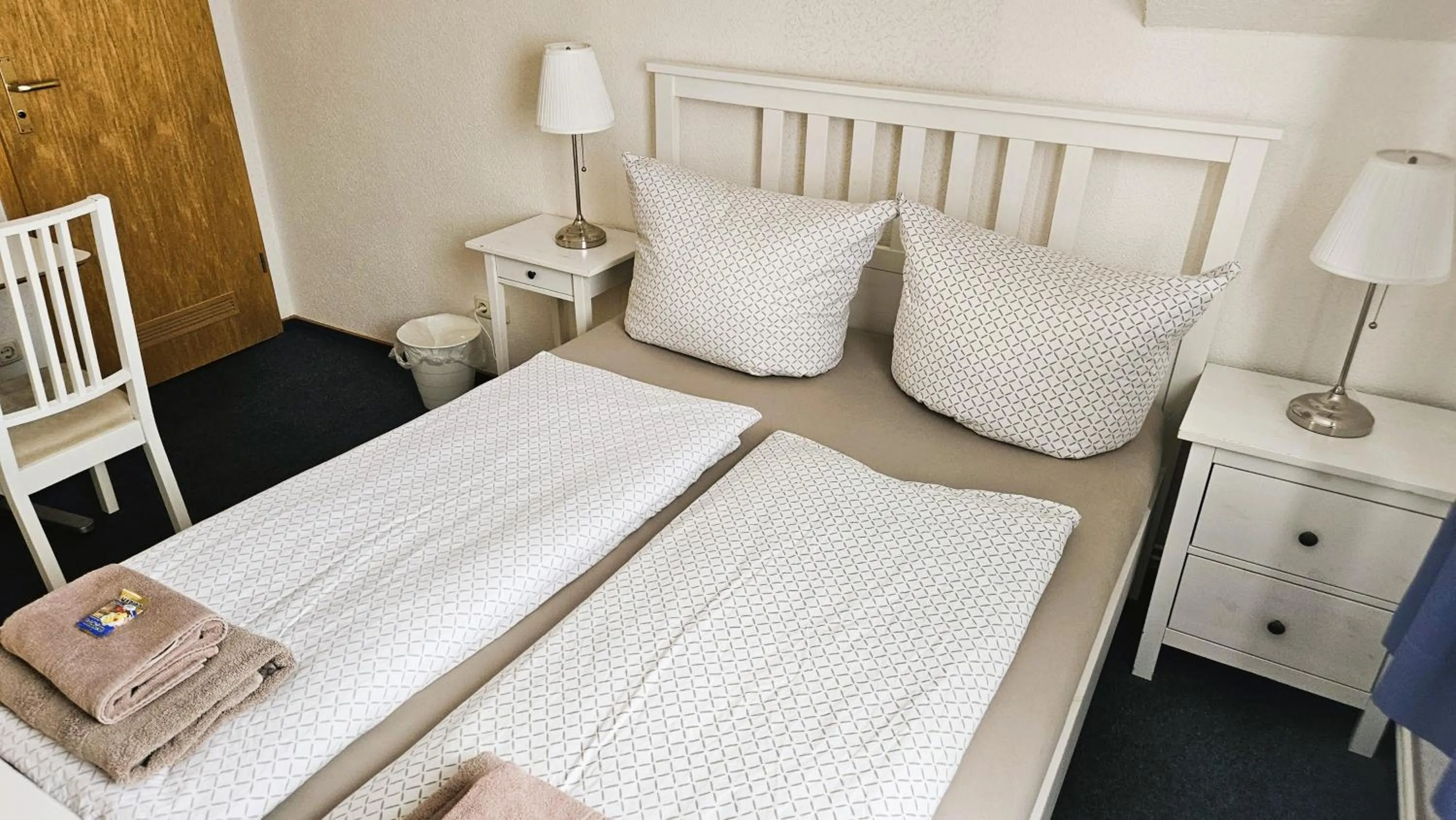 Bed in Hotel Dorfkrug Büsum