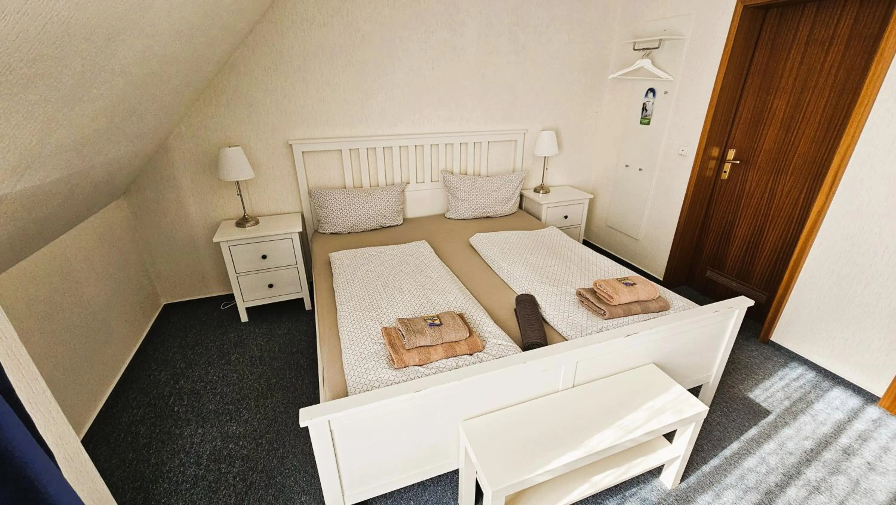 Bed in Hotel Dorfkrug Büsum