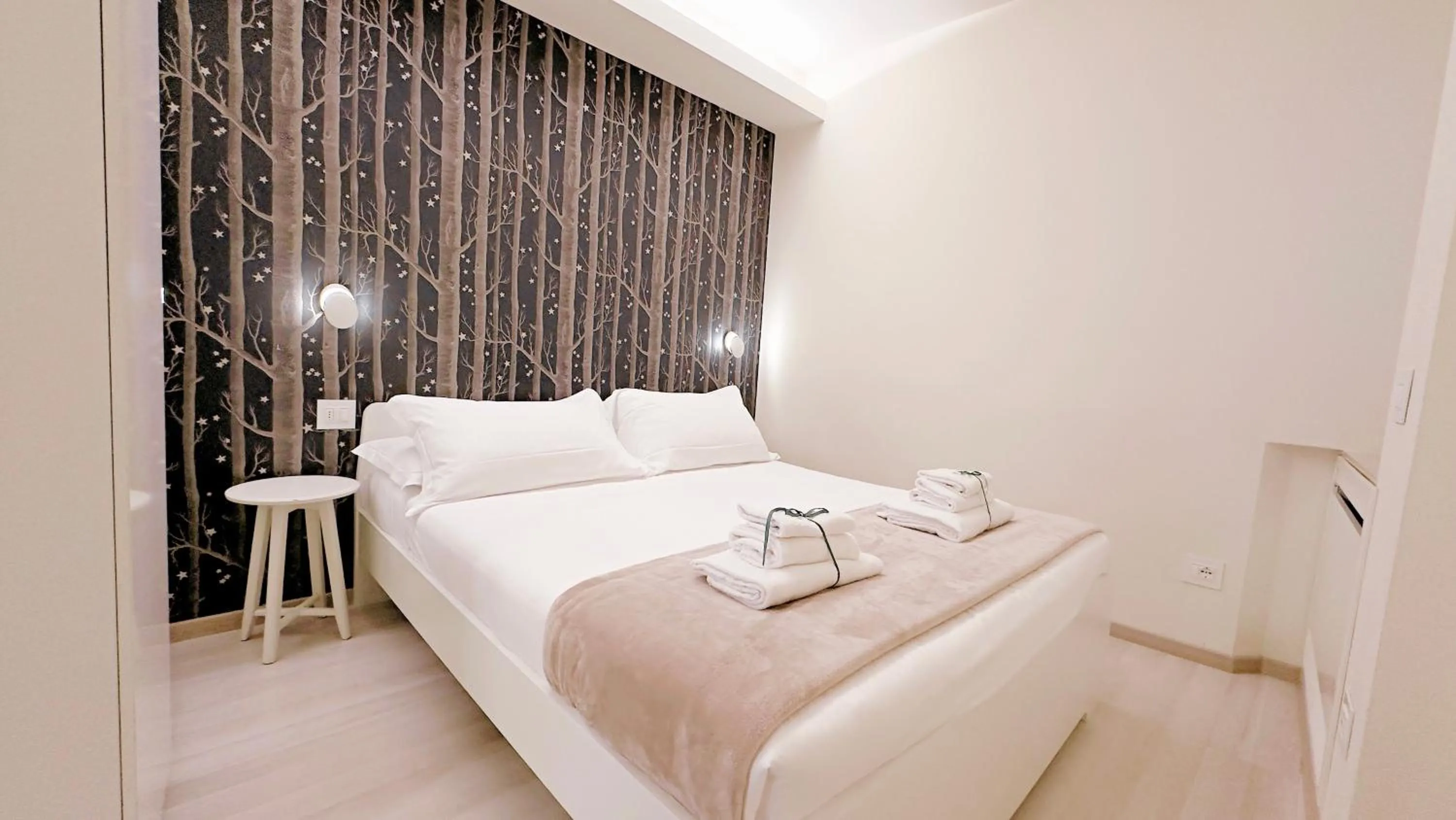 Bed in Truly Verona