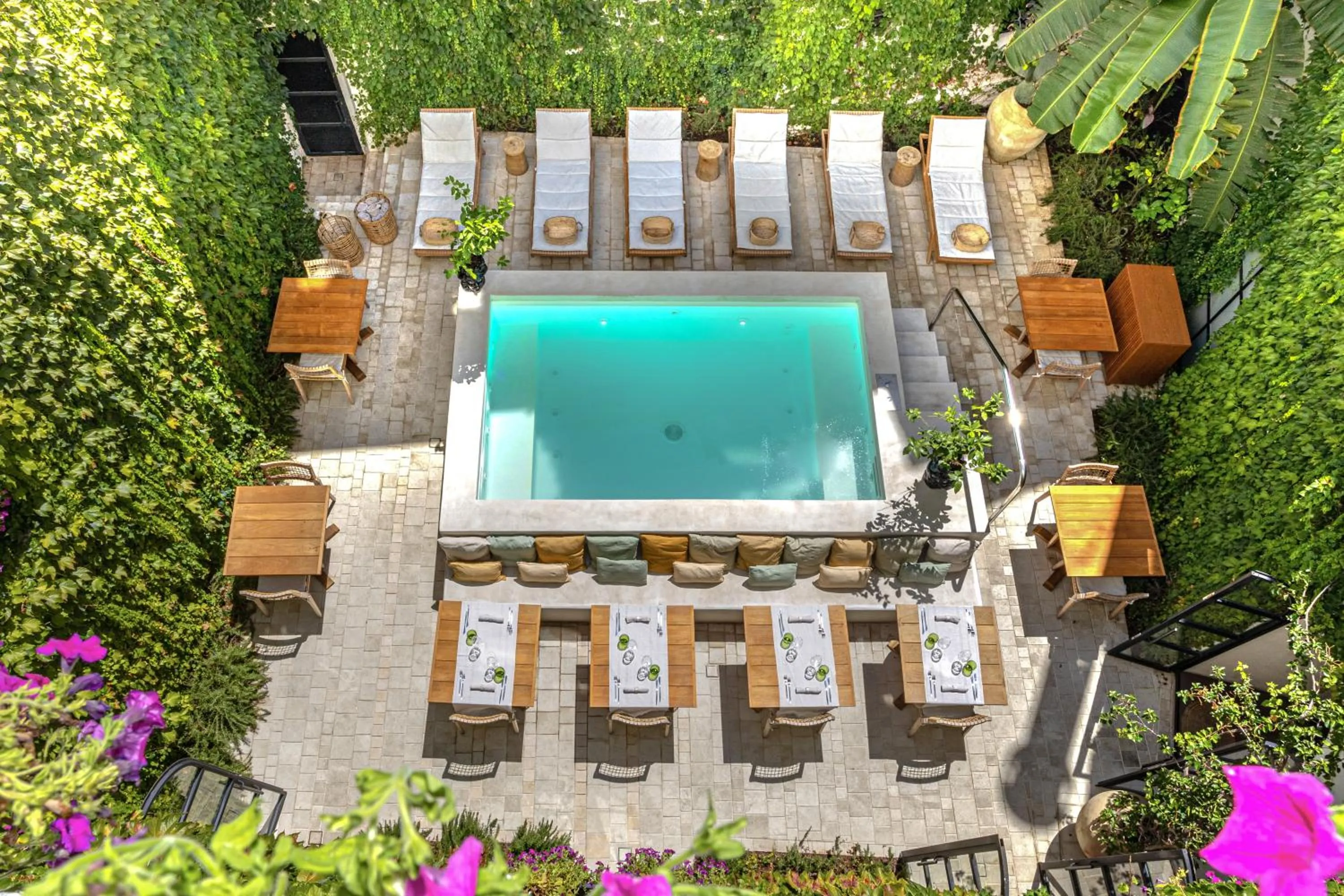 Restaurant/places to eat in Casa Nostra Boutique Hotel & Spa