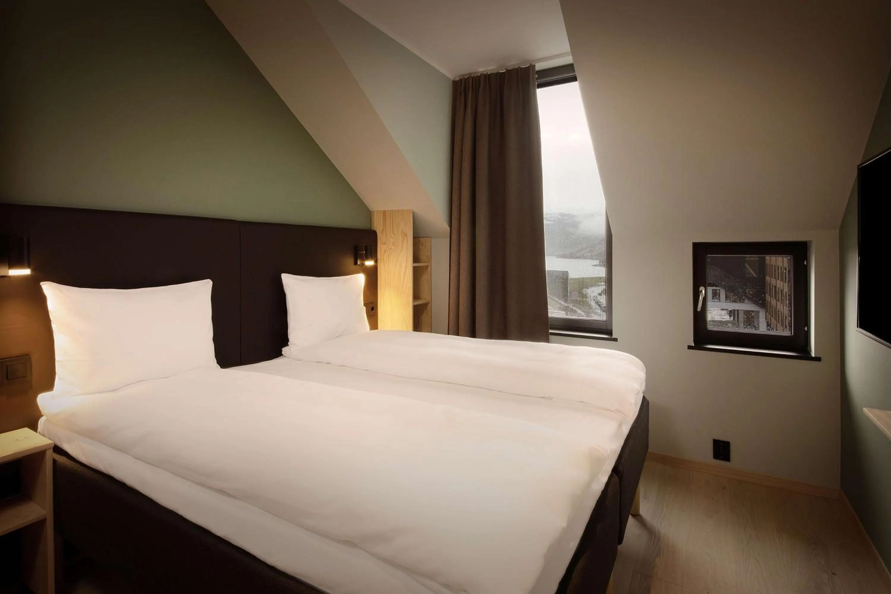 Photo of the whole room, Bed in Scandic Voss