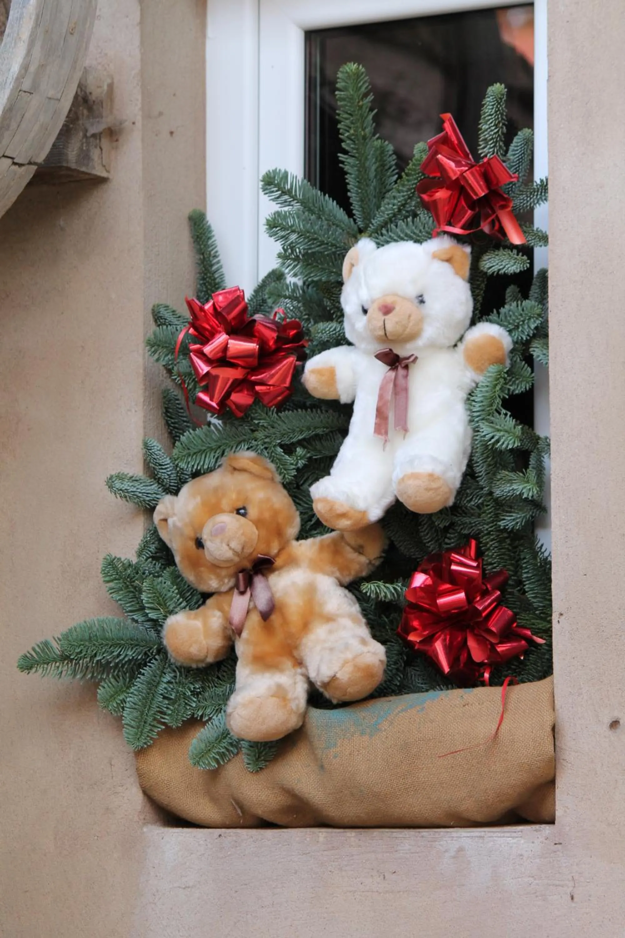 Decorative detail in La chambre aux hirondelles