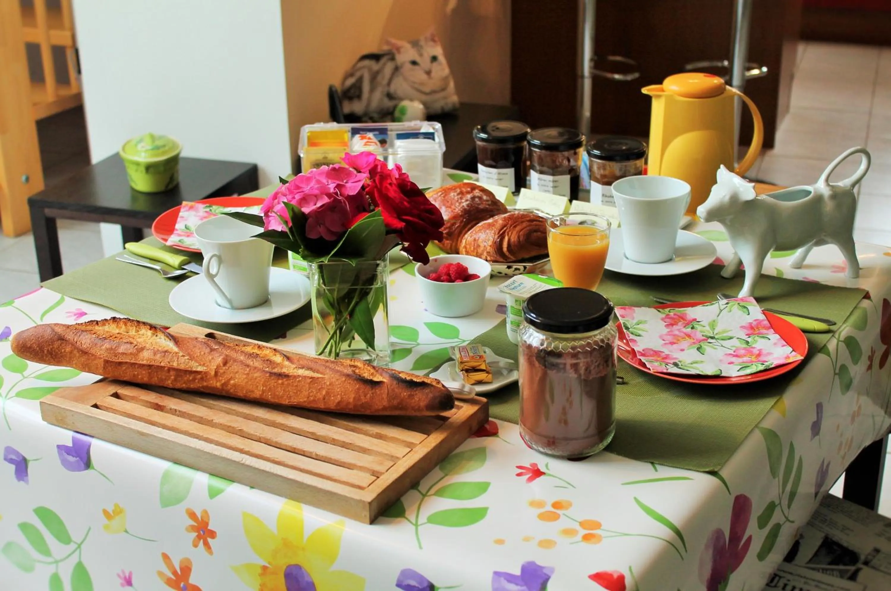 Breakfast in La chambre aux hirondelles