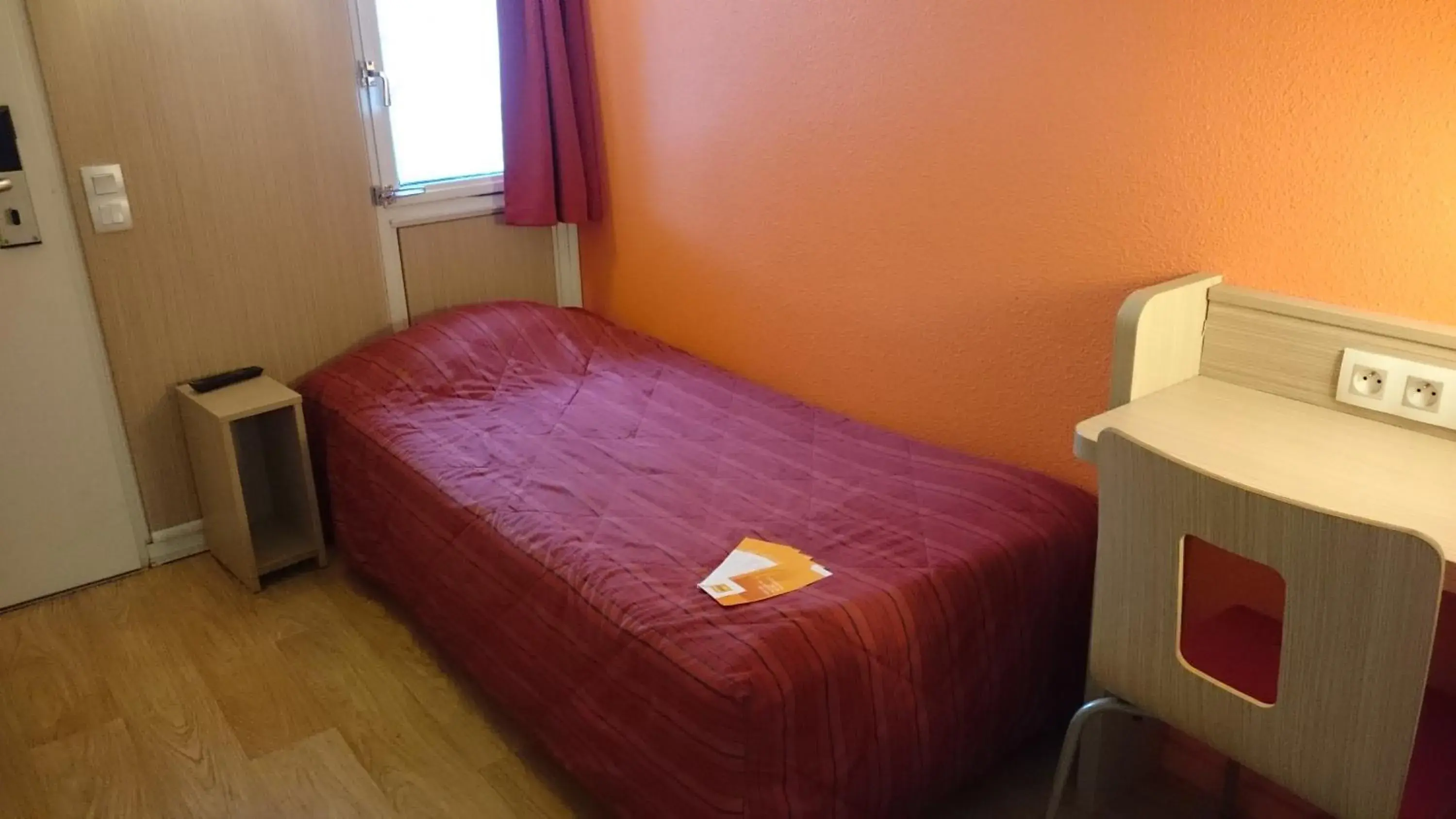 Single Room in Premiere Classe Bordeaux Eysines-Tour de Gassies Single Room in Premiere Classe Bordeaux Eysines-Tour de Gassies