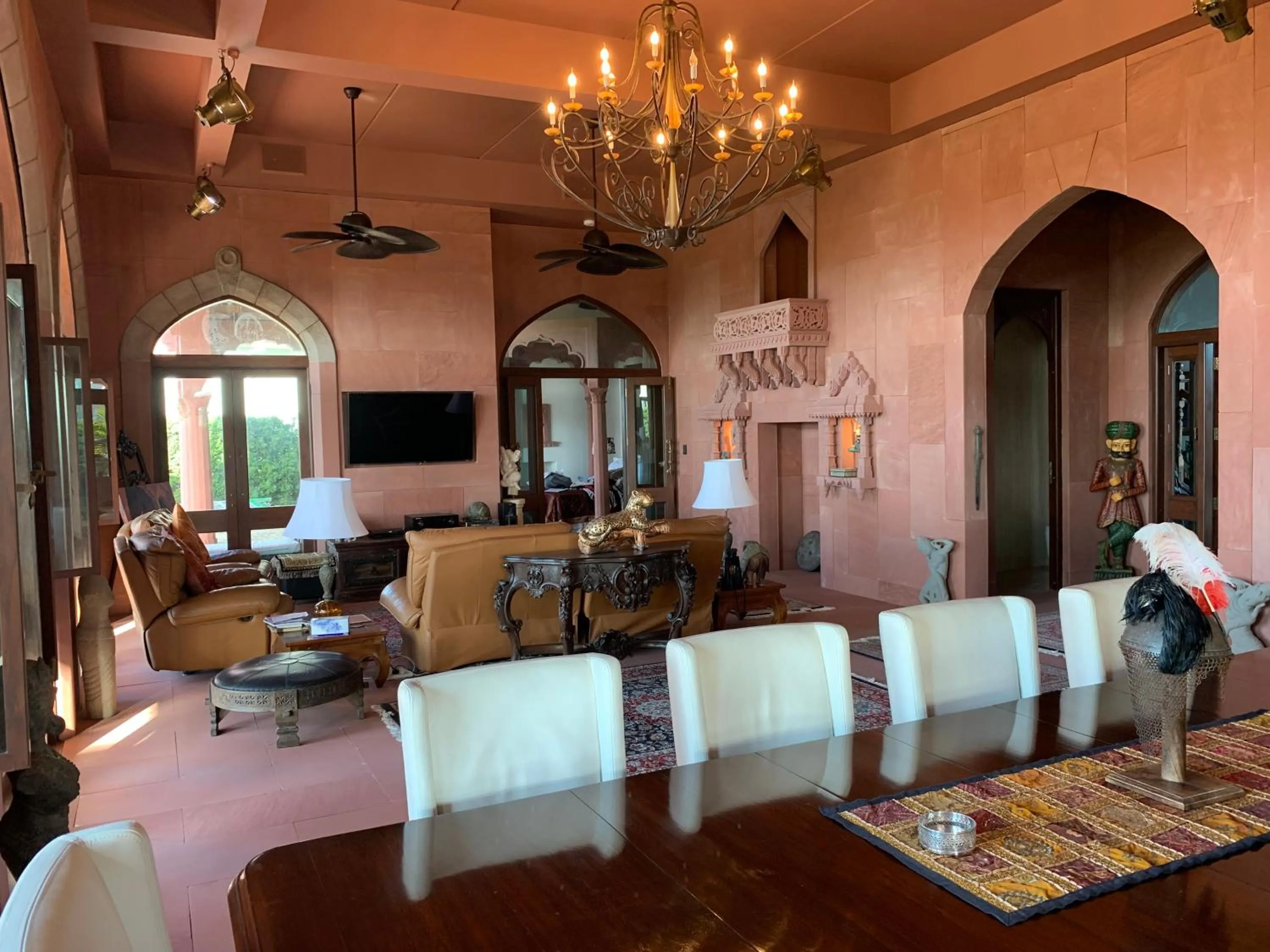 Living room in Jodha Bai Retreat