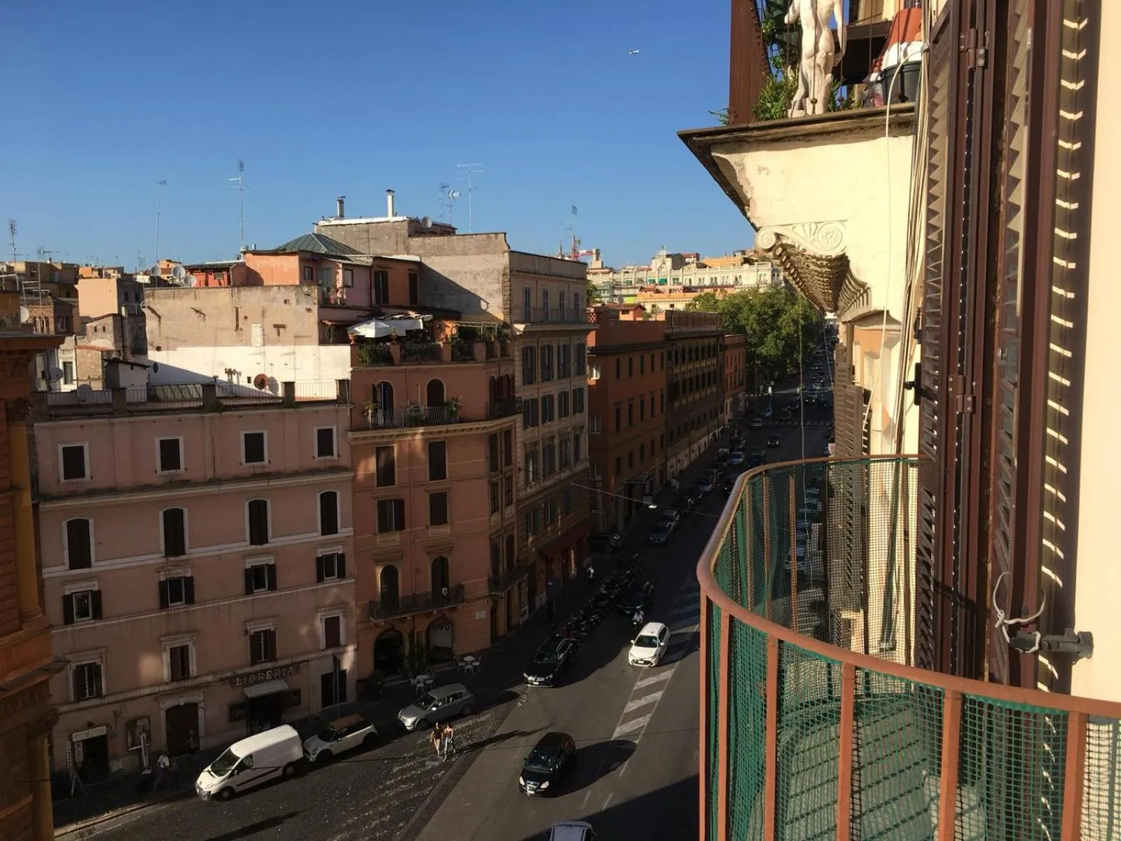 Cavour Urban Rooms by GHOR