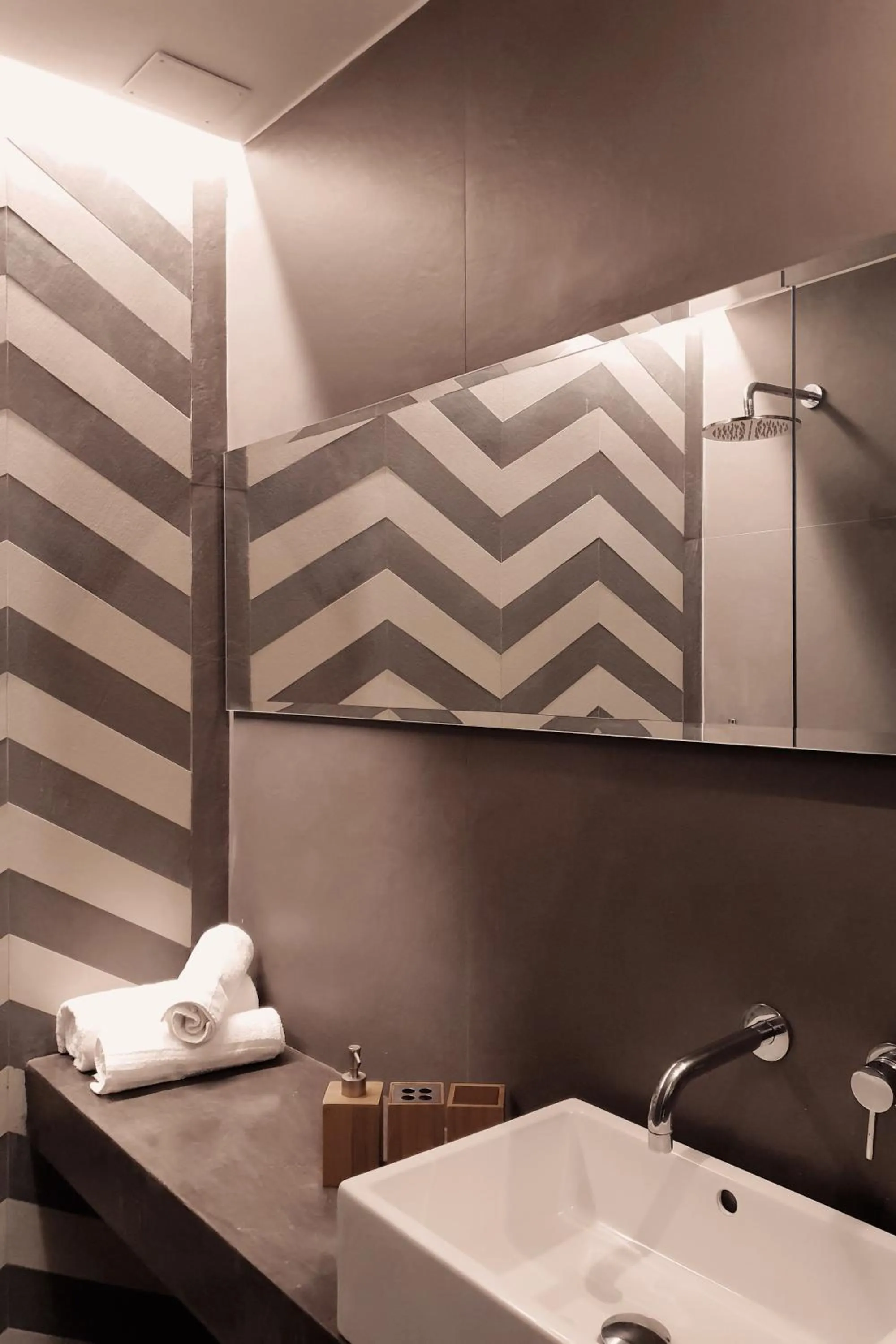 Cavour Urban Rooms by GHOR