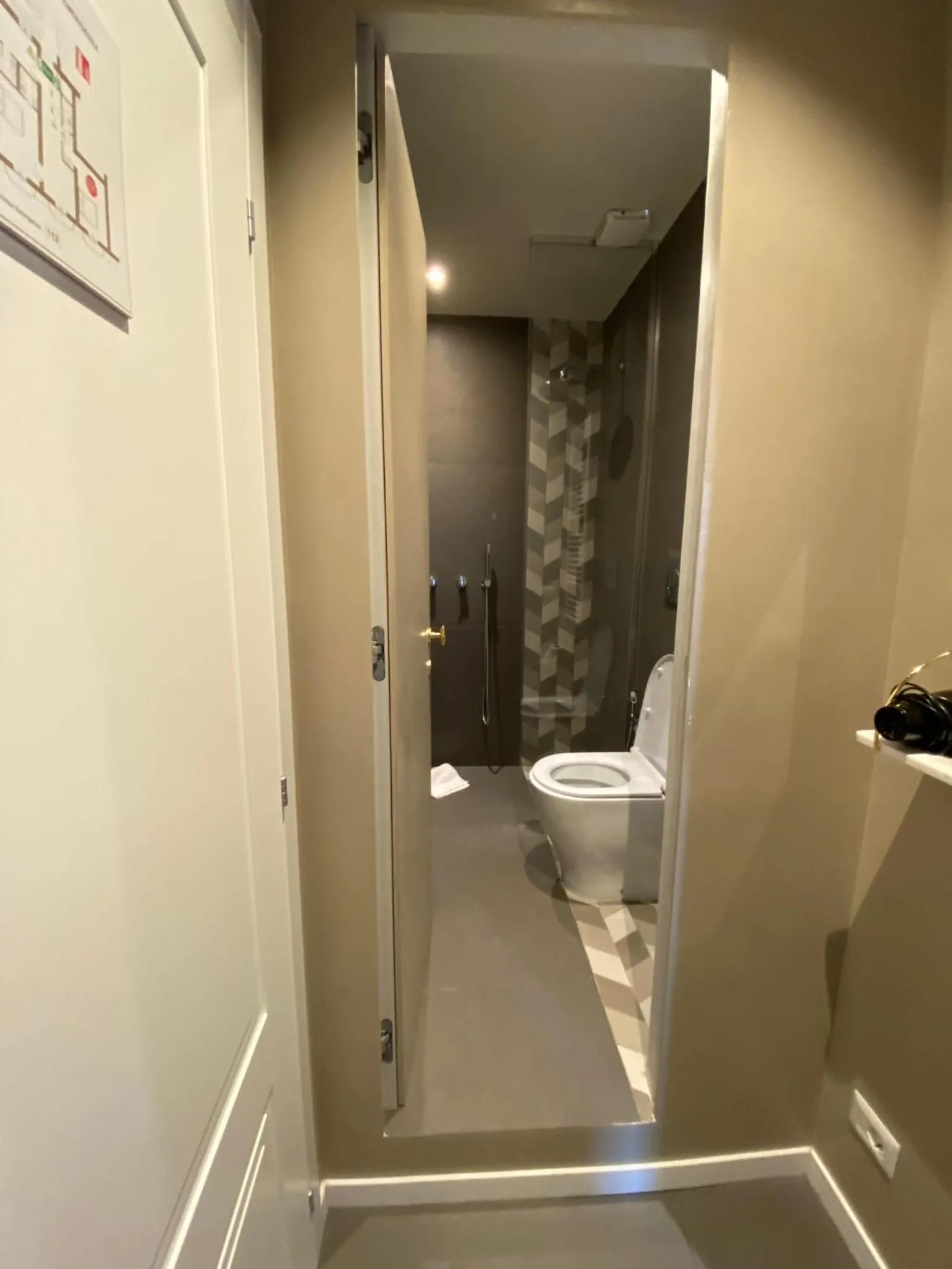 Cavour Urban Rooms by GHOR