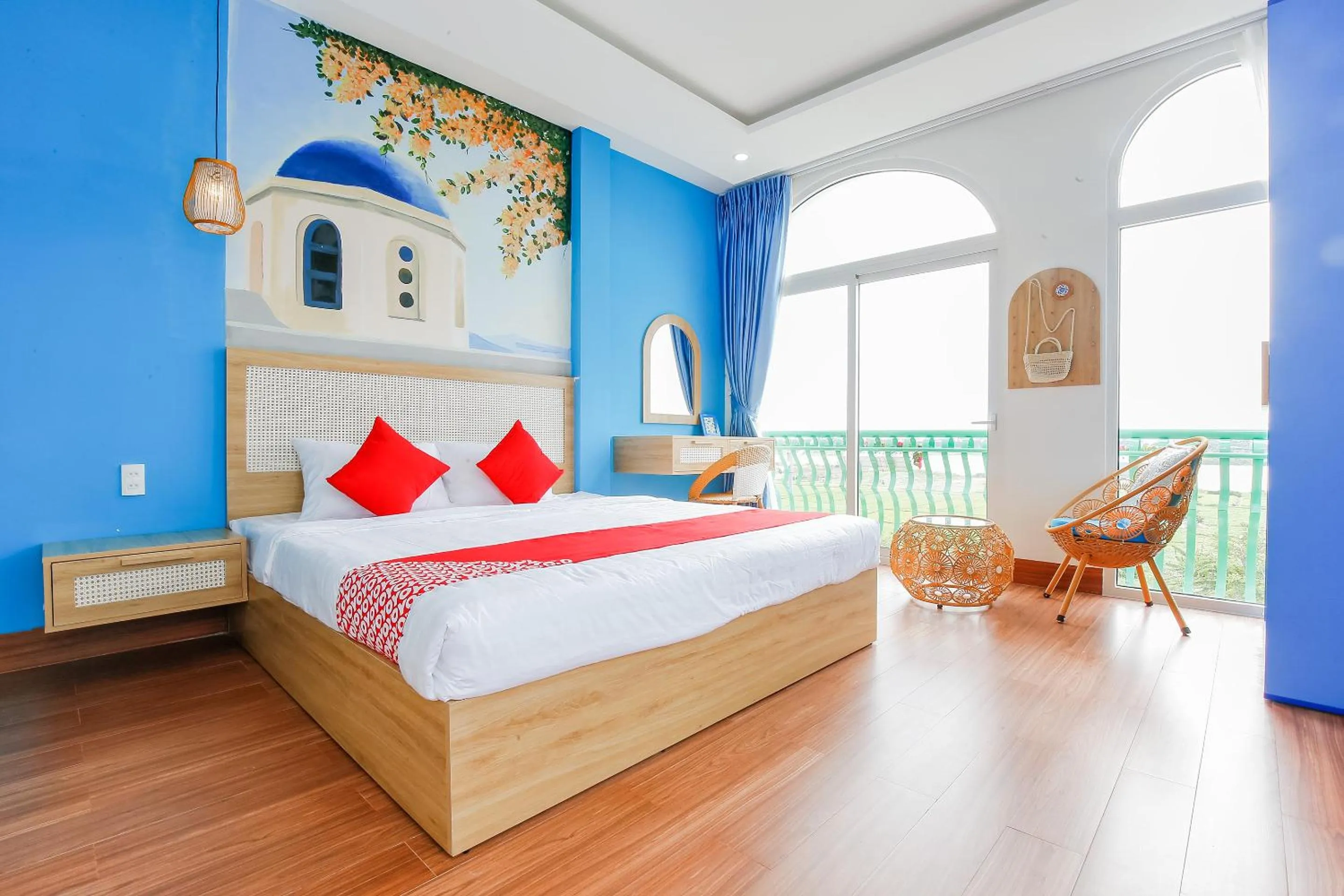 Photo of the whole room, Bed in Santorini House and Coffee