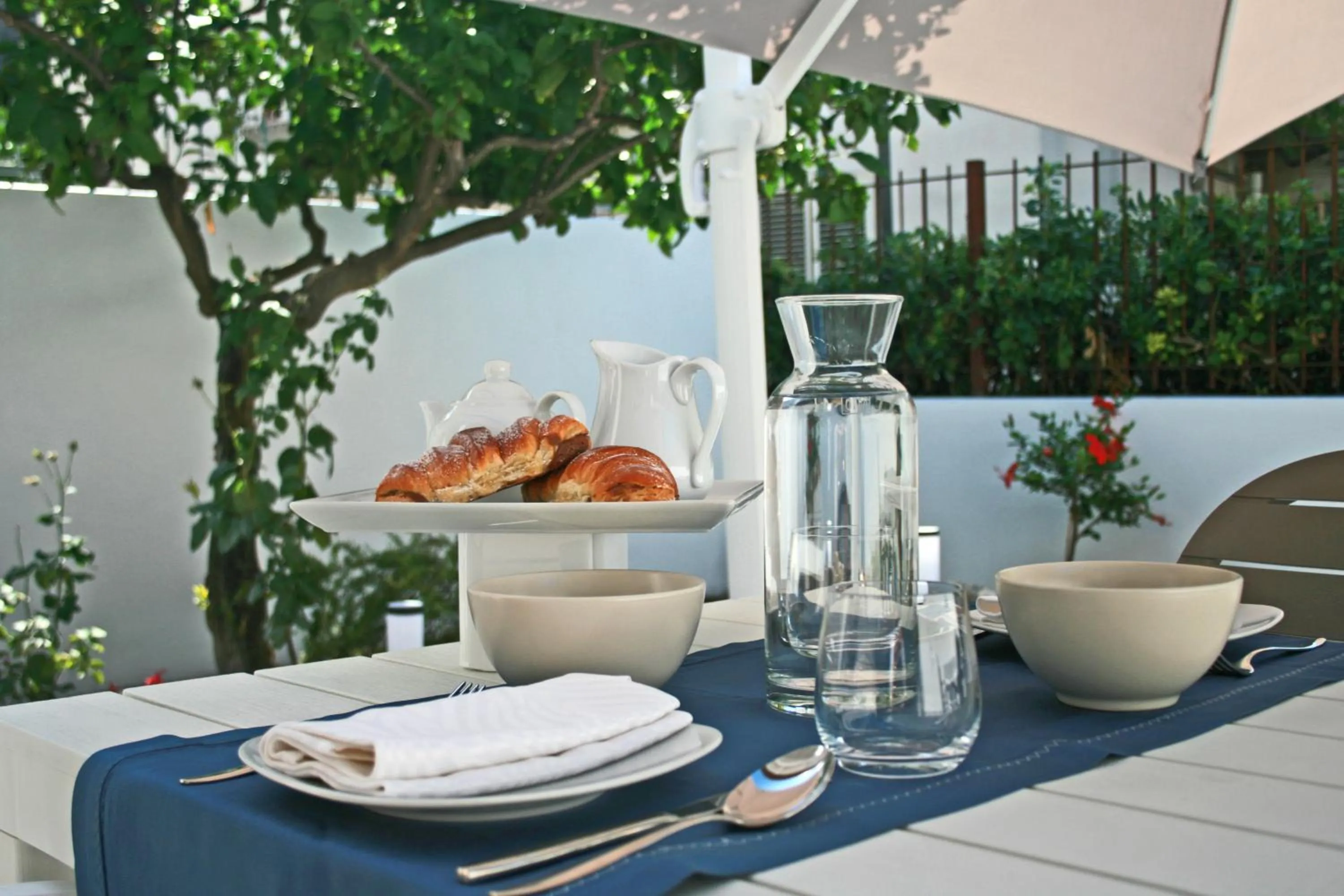 Food and drinks in Praja vecchia