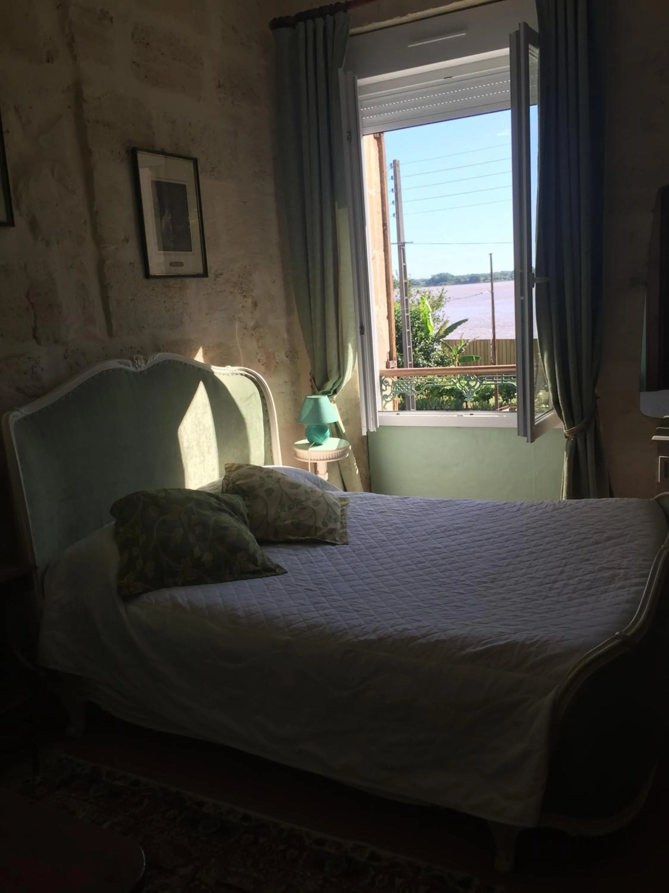 Bedroom, Bed in Le chez nous