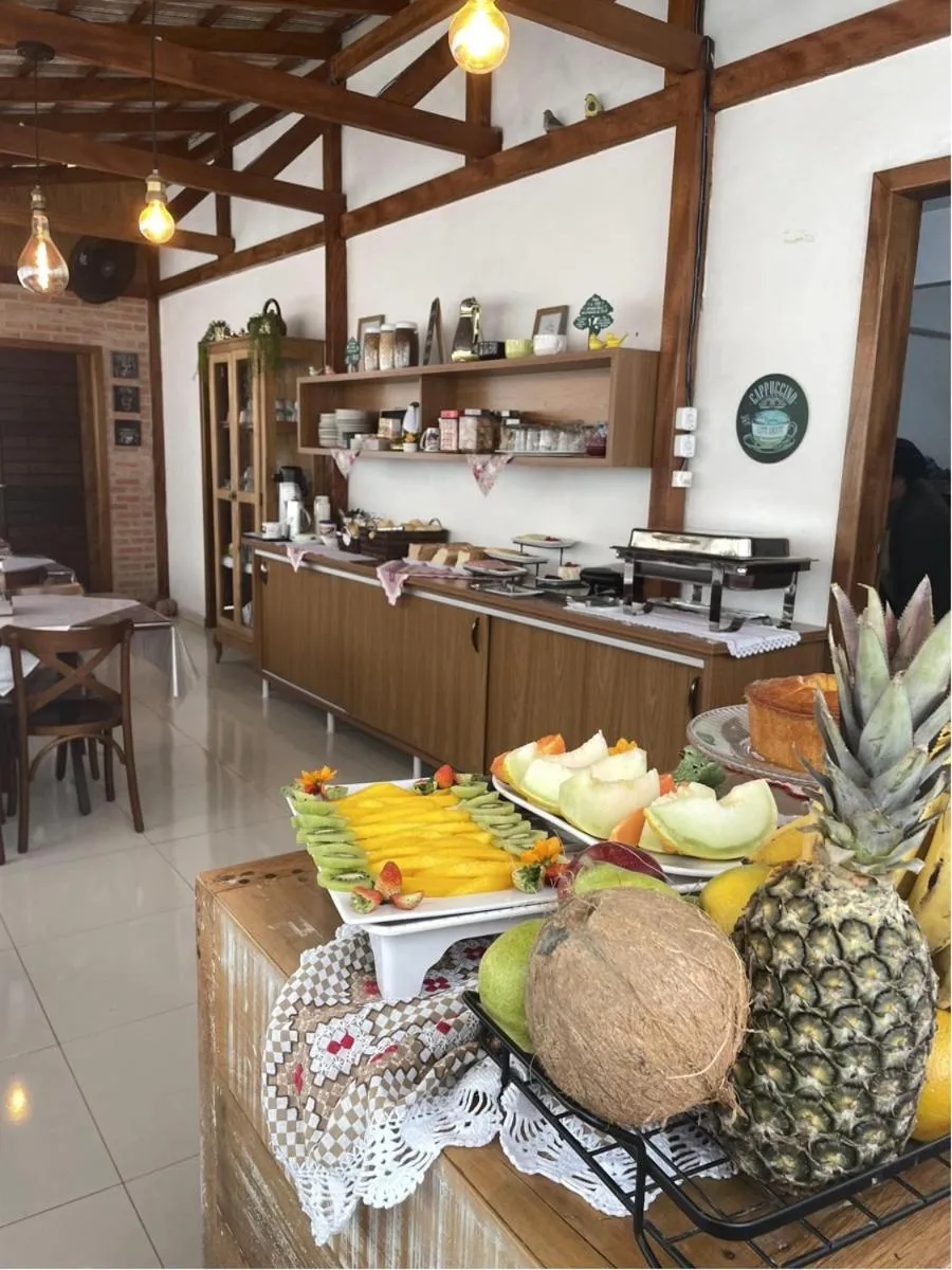 Buffet breakfast in Pousada Rota do Sol