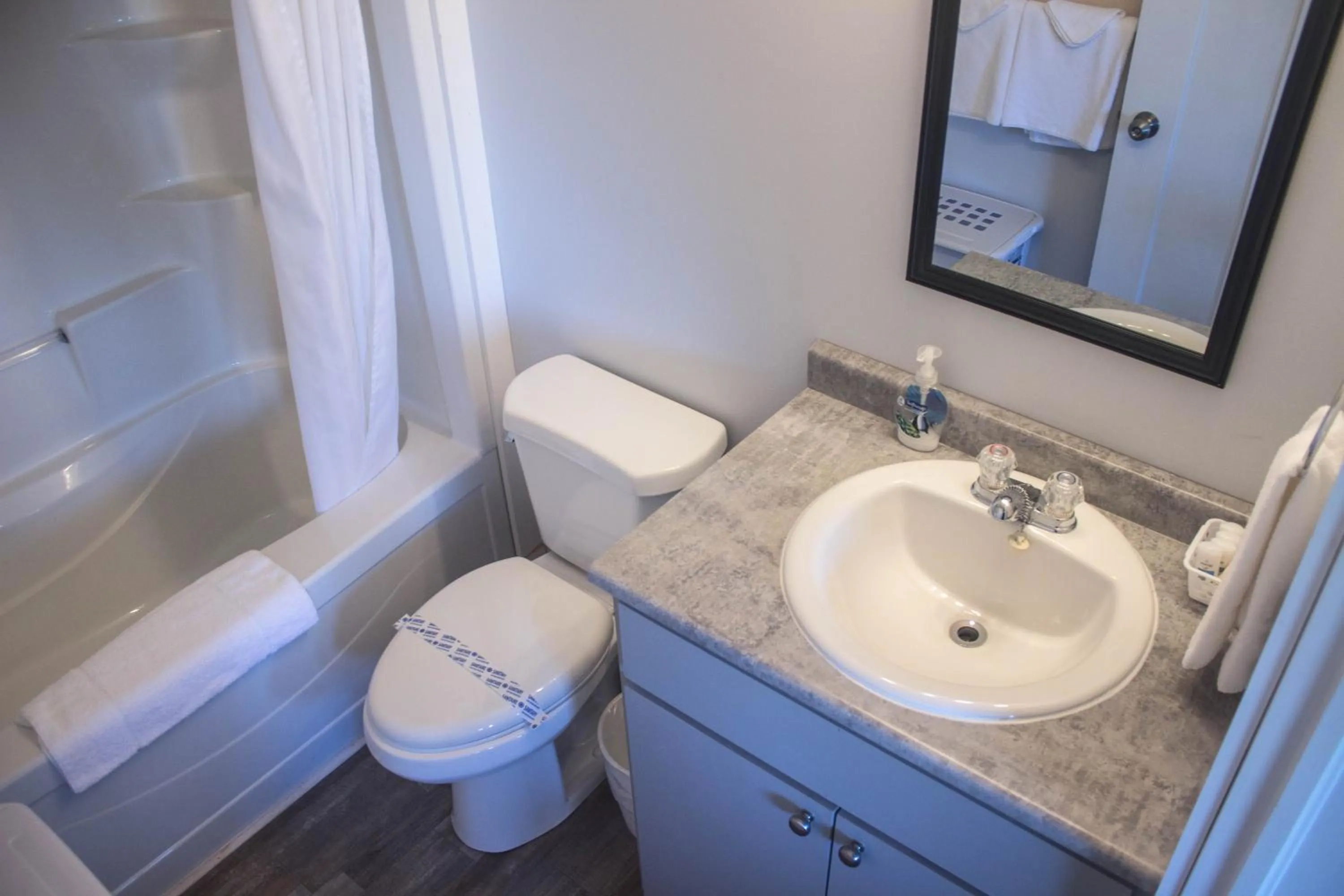 Hidden Acres Cottages