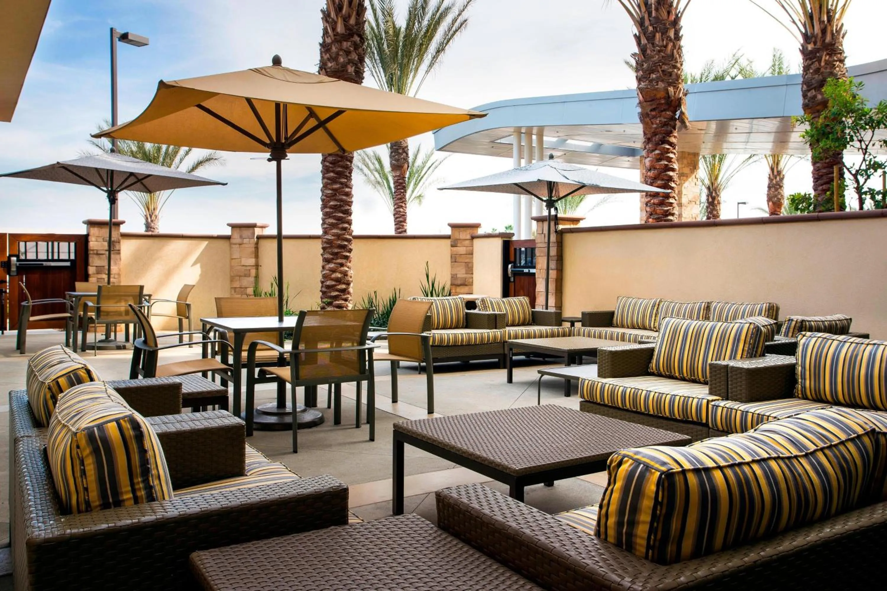 Meeting/conference room in Fairfield Inn & Suites by Marriott Tustin Orange County