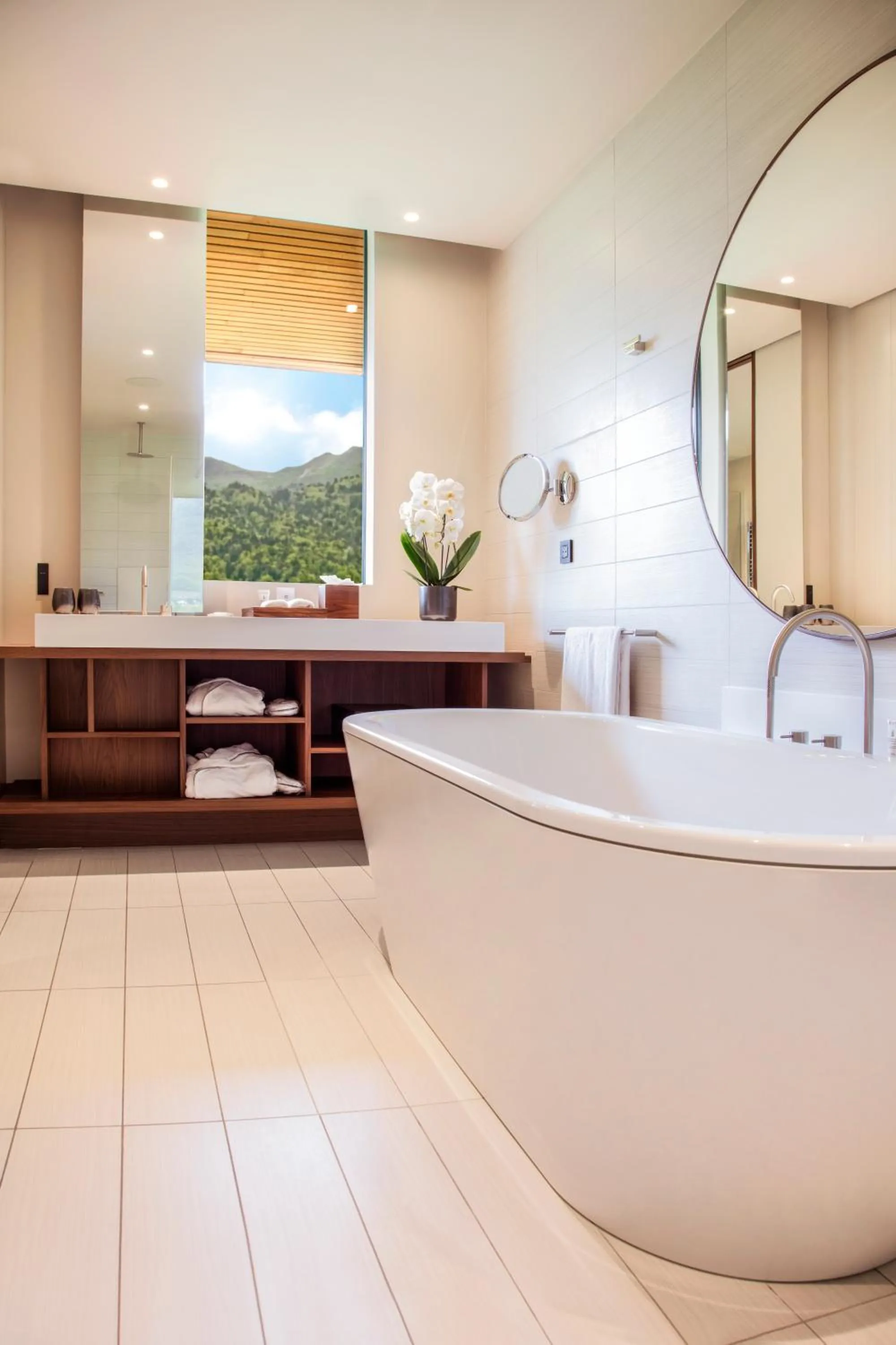Bathroom in Jiva Hill Resort - Genève