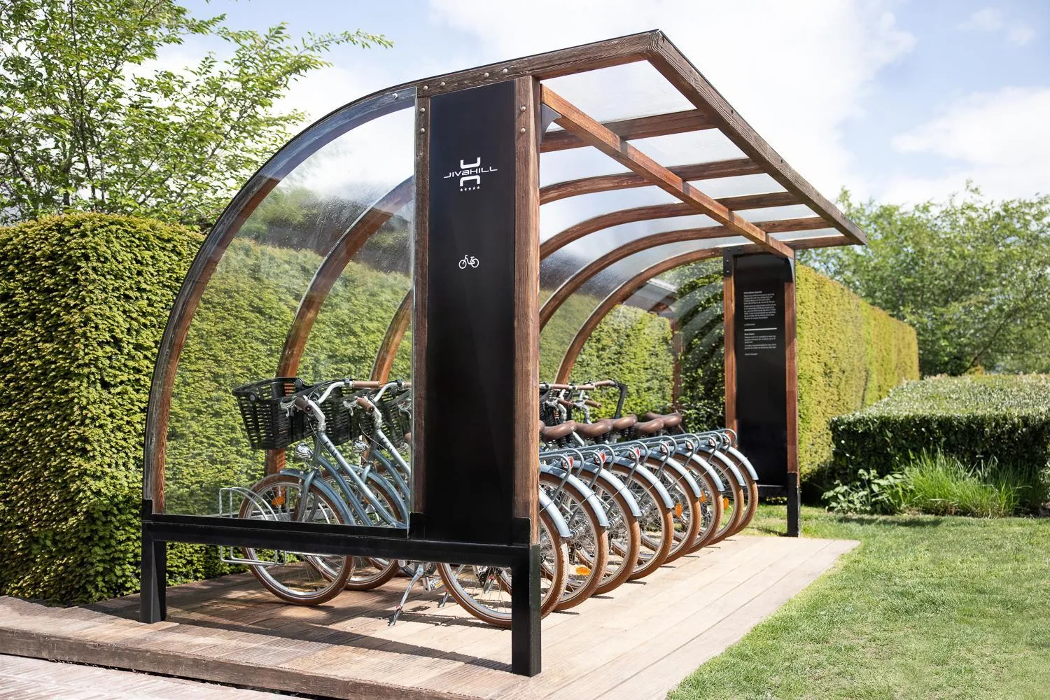 Cycling in Jiva Hill Resort - Genève