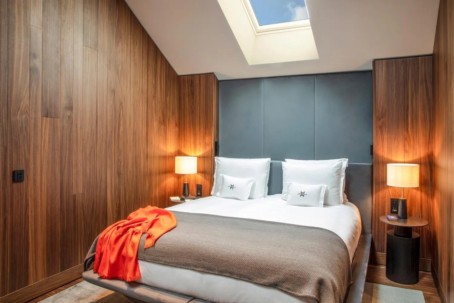 Bed in Jiva Hill Resort - Genève