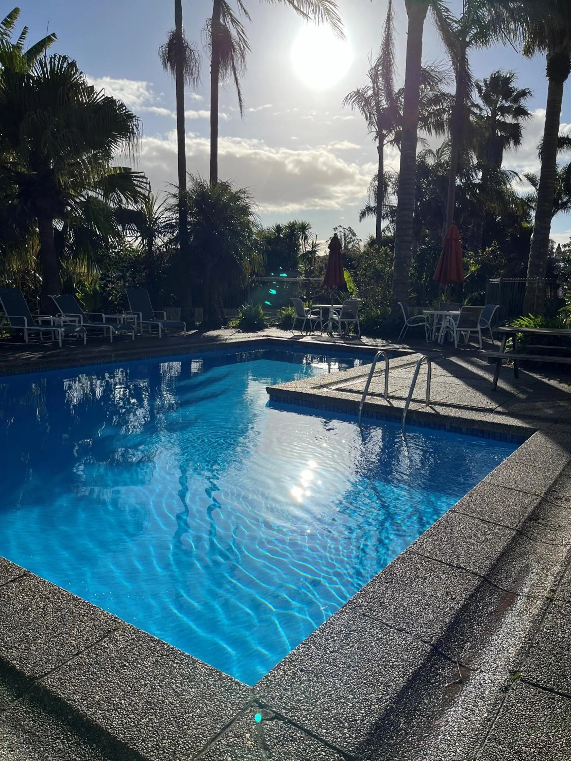Swimming pool in Comfort Hotel Flames Whangarei