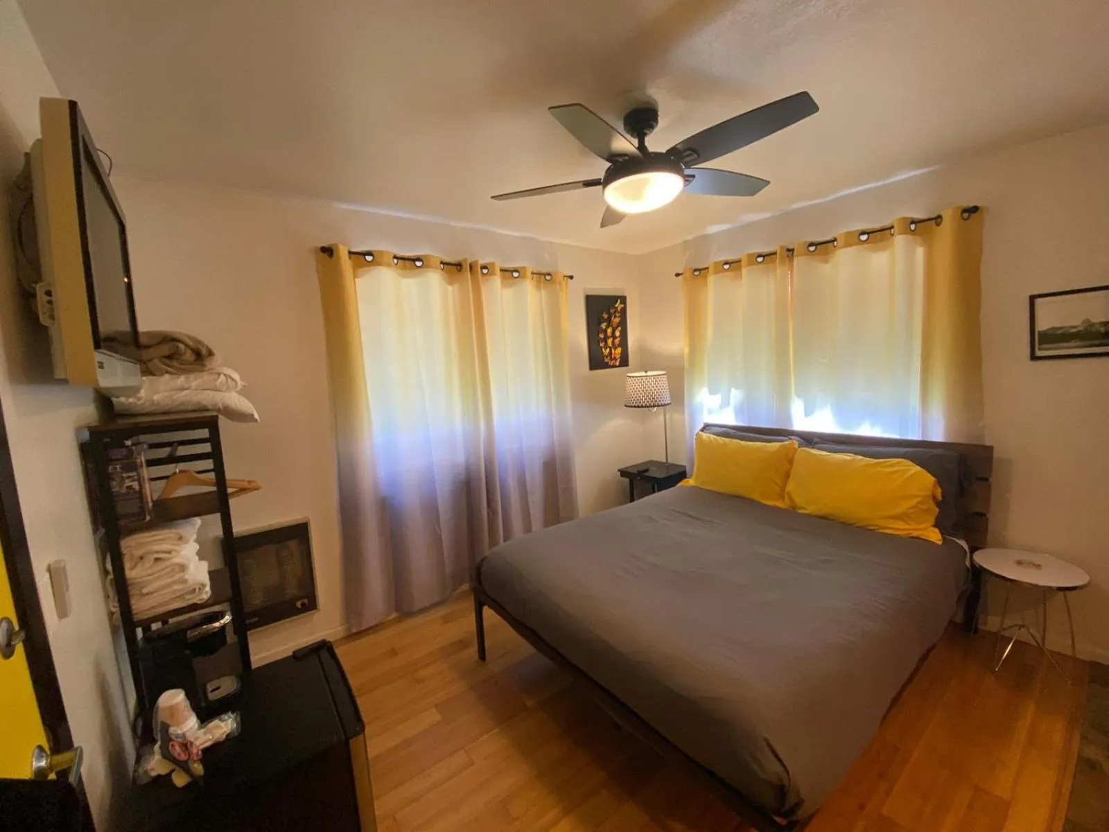 Bed in The Mammoth Inn