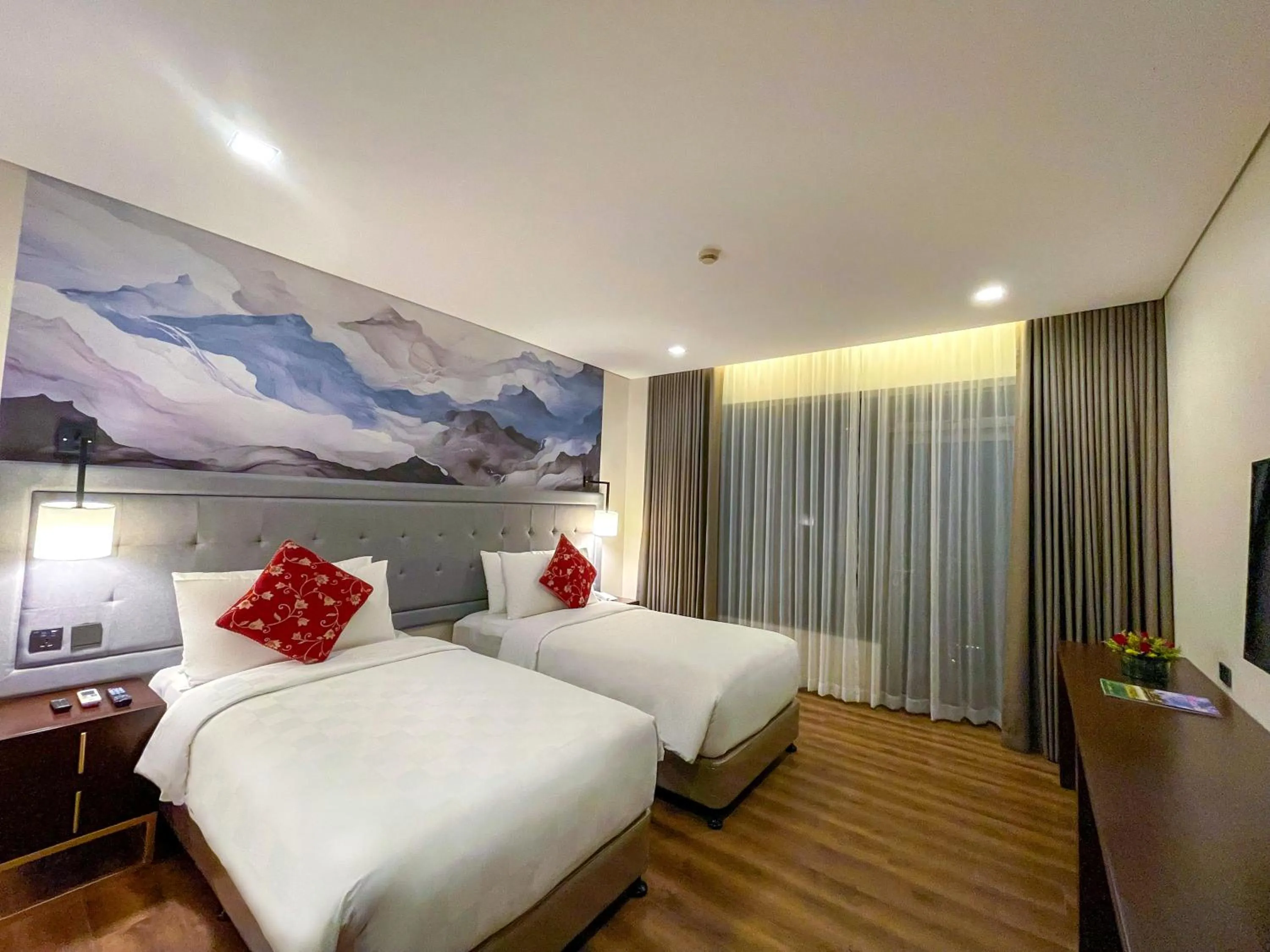 Bed in Summit Ridge Tagaytay - Newly Renovated