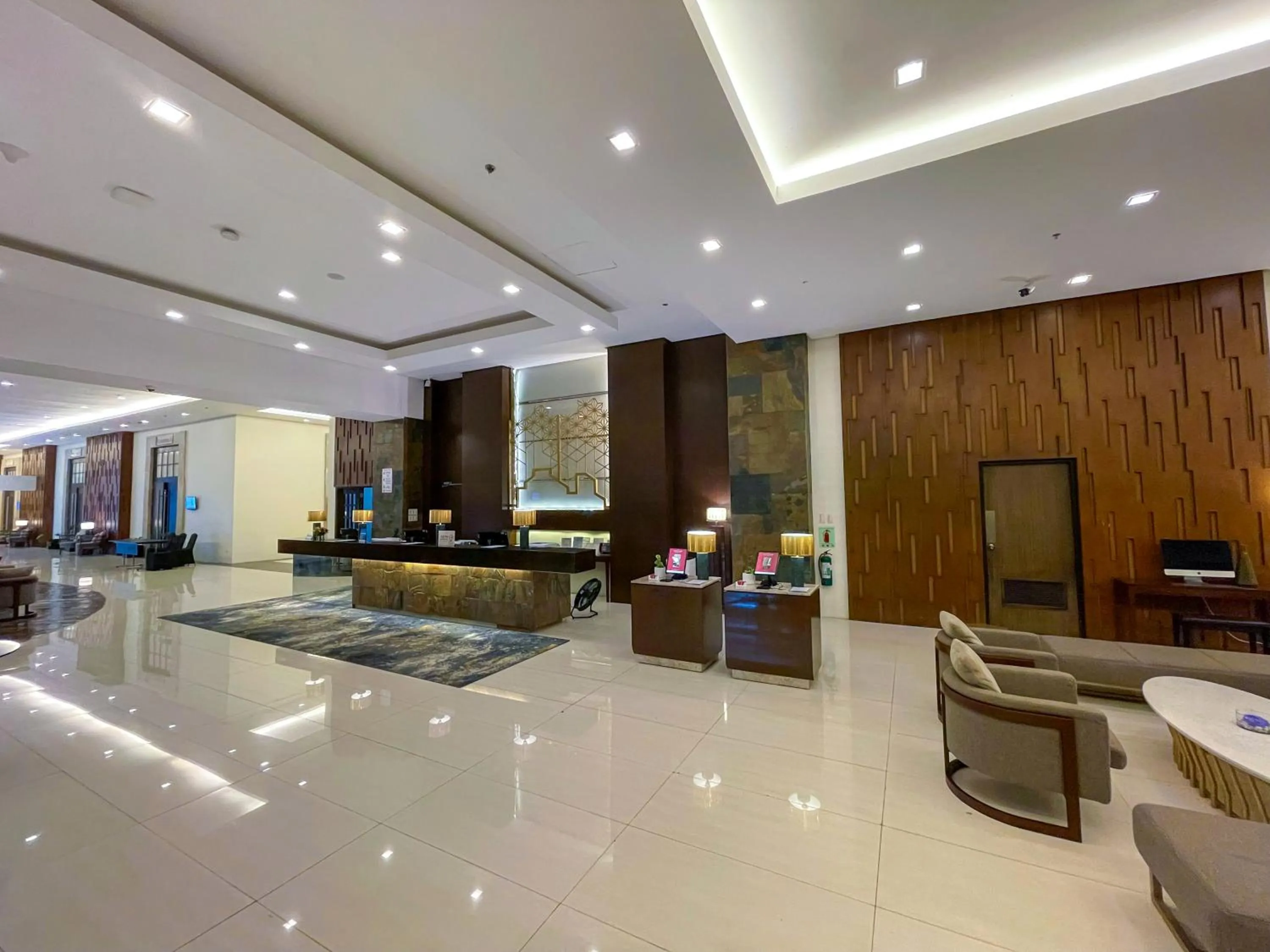 Lobby or reception in Summit Ridge Tagaytay - Newly Renovated