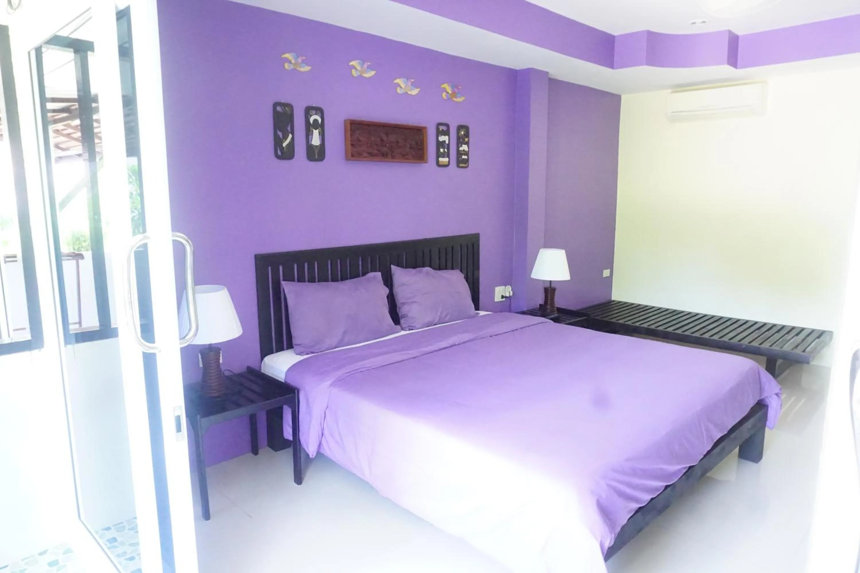 Photo of the whole room, Bed in Nadapa Resort