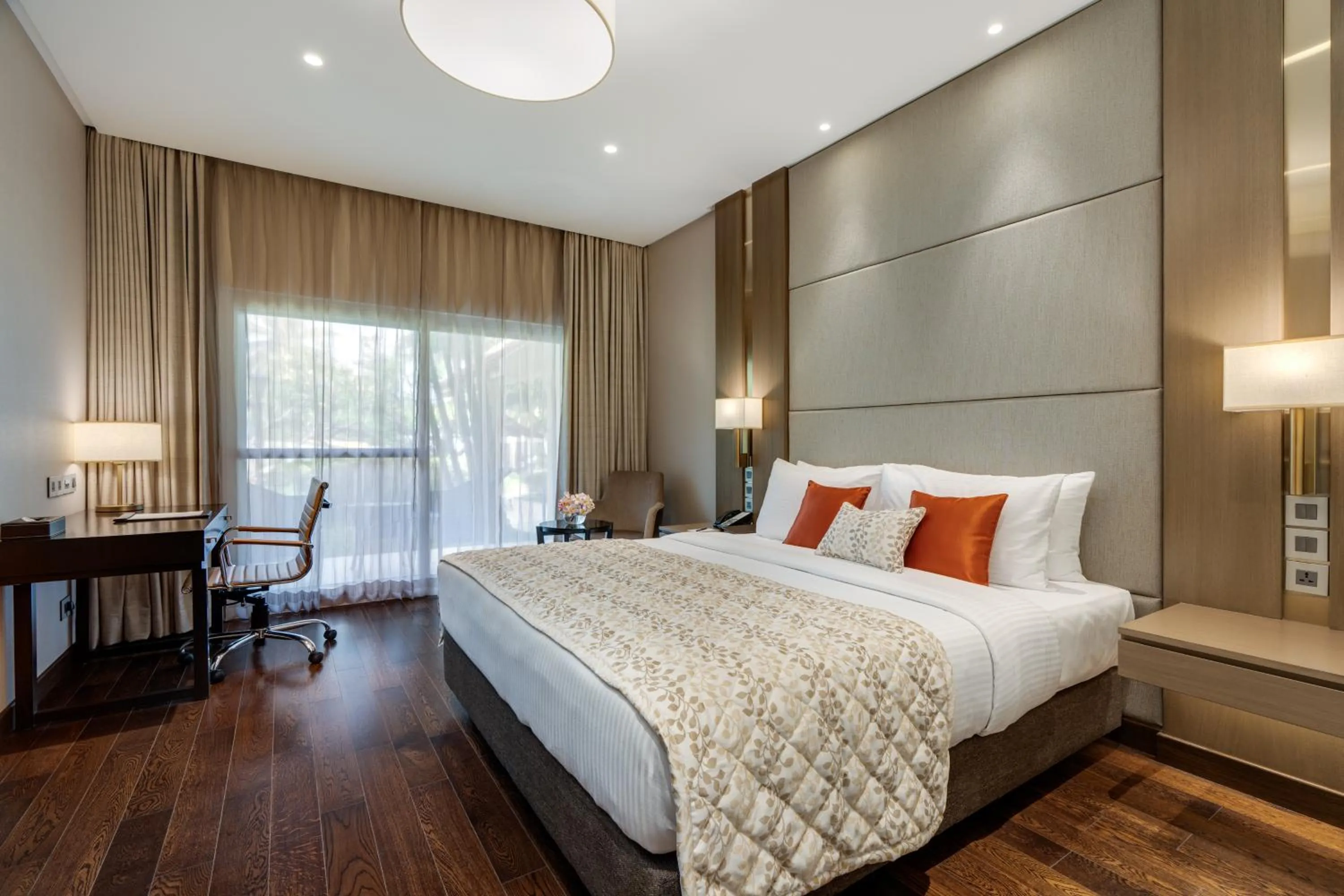 Bedroom, Bed in Palm Meadows Resort