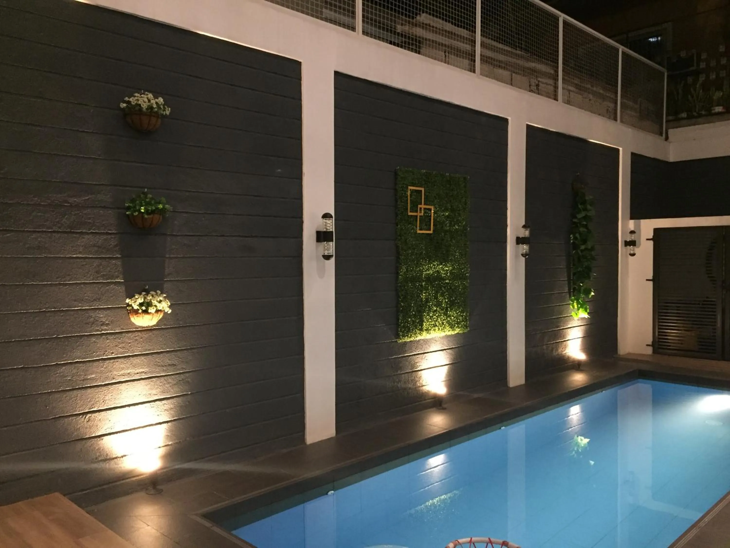 Swimming pool in Andeo Suites