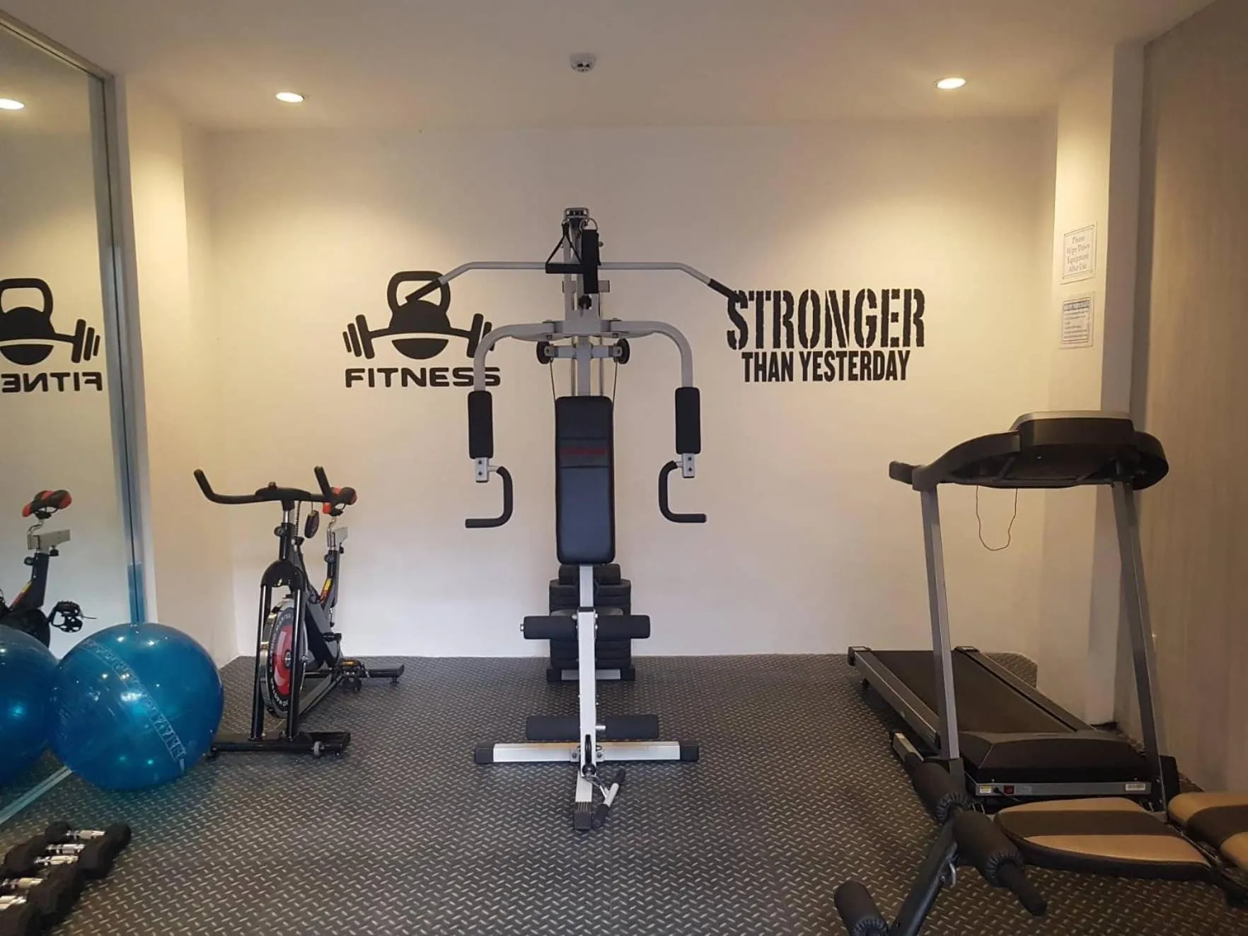 Fitness centre/facilities in Andeo Suites