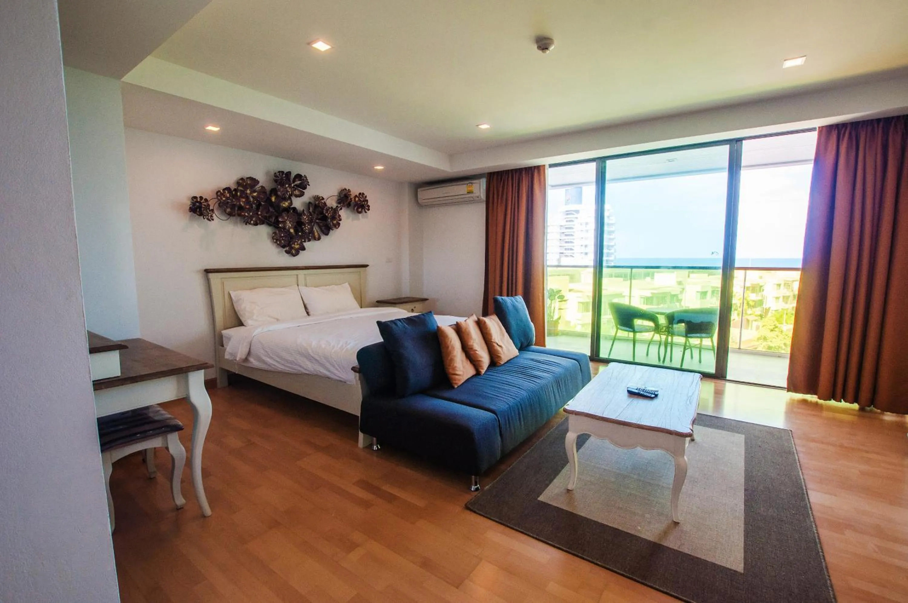 Balcony/Terrace, Bed in Rocco Hua Hin Beach Seaview