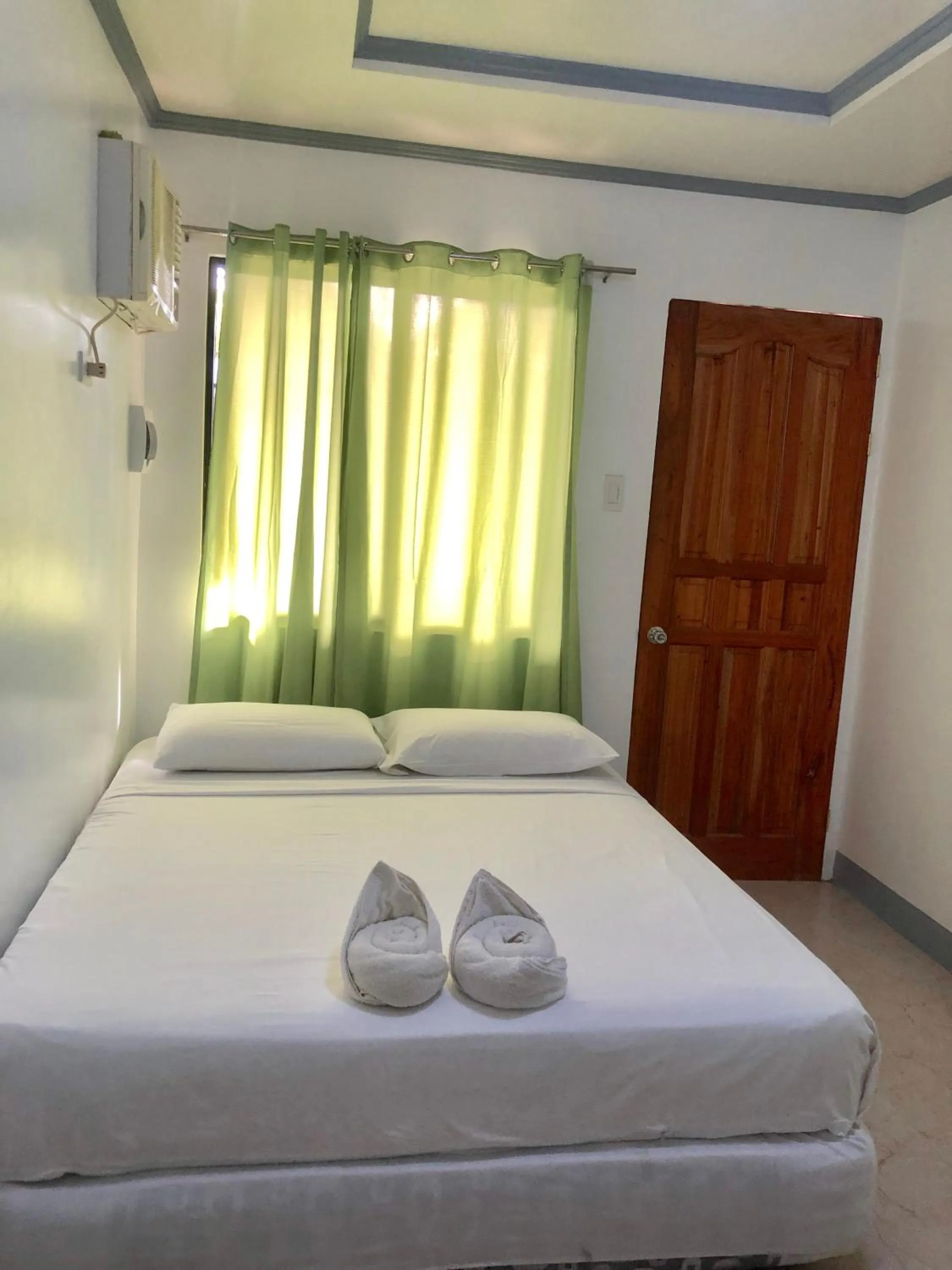 Bedroom, Bed in Paguia’s Cottages