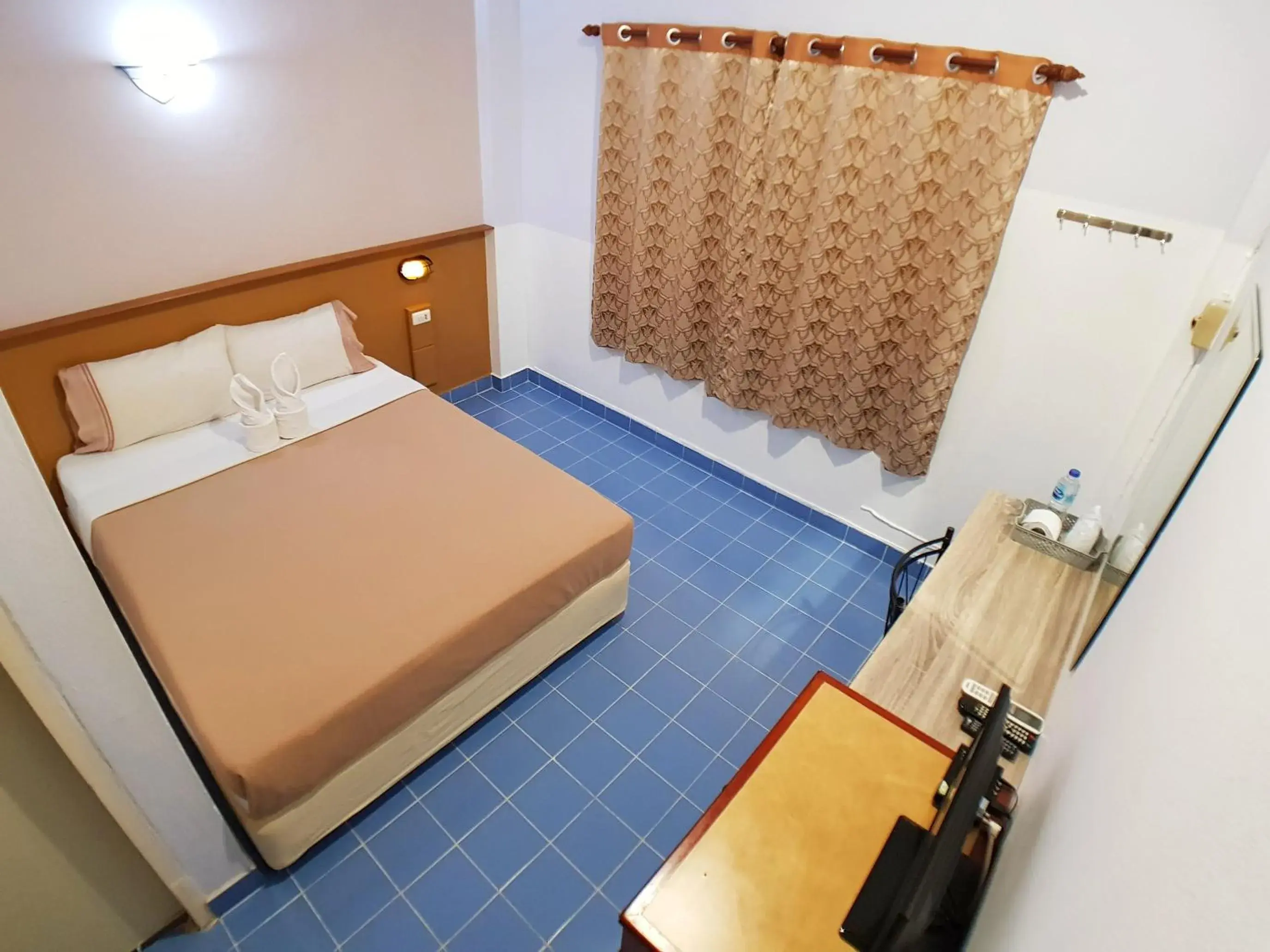 Standard Double Room in Pacific Inn Standard Double Room in Pacific Inn