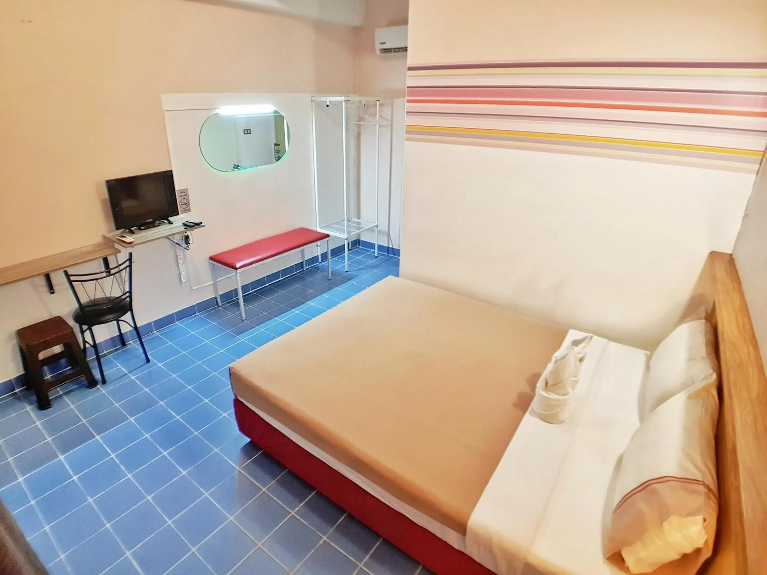 Superior Double Room in Pacific Inn Superior Double Room in Pacific Inn