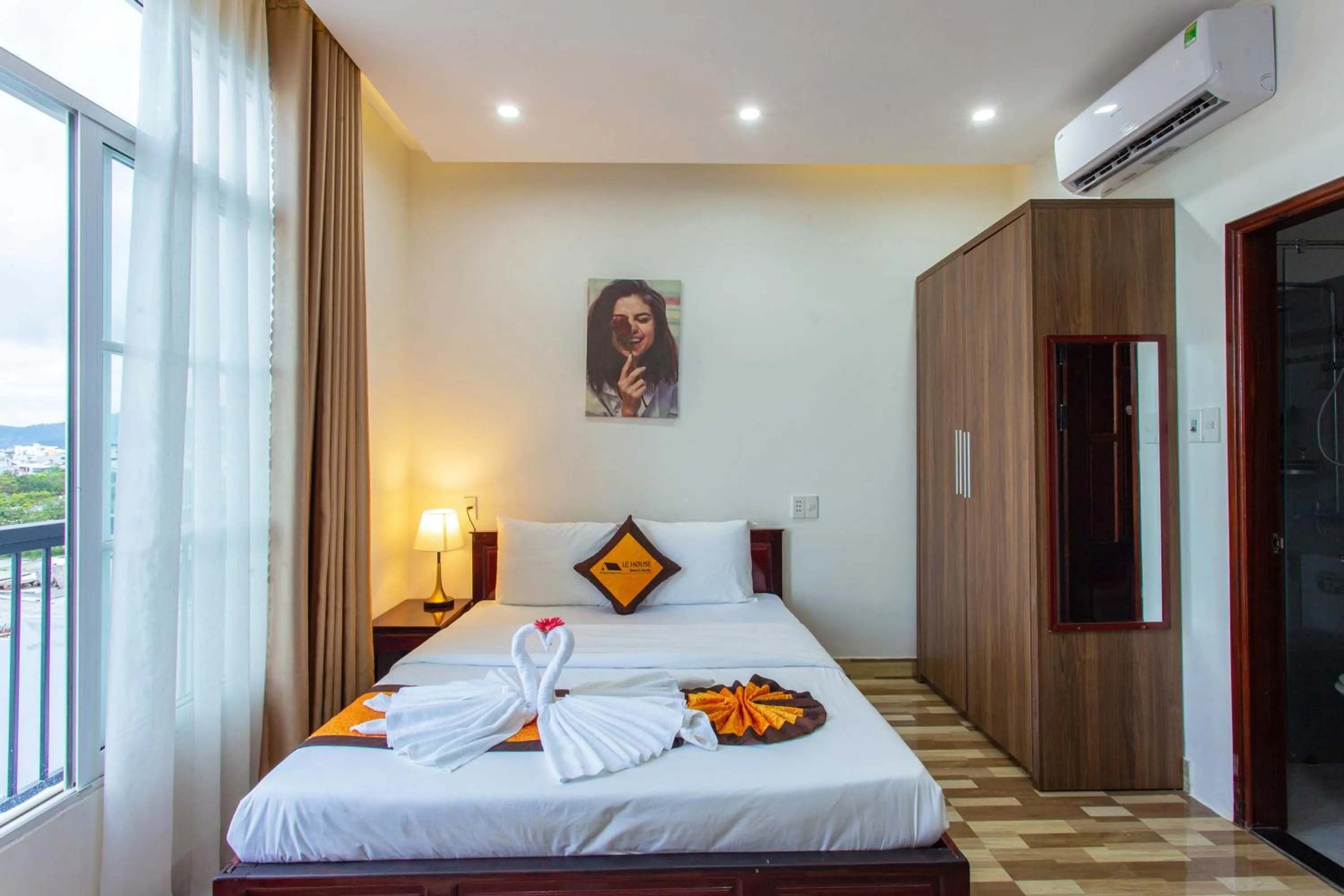 Balcony/Terrace, Bed in Le House Hotel and Studio