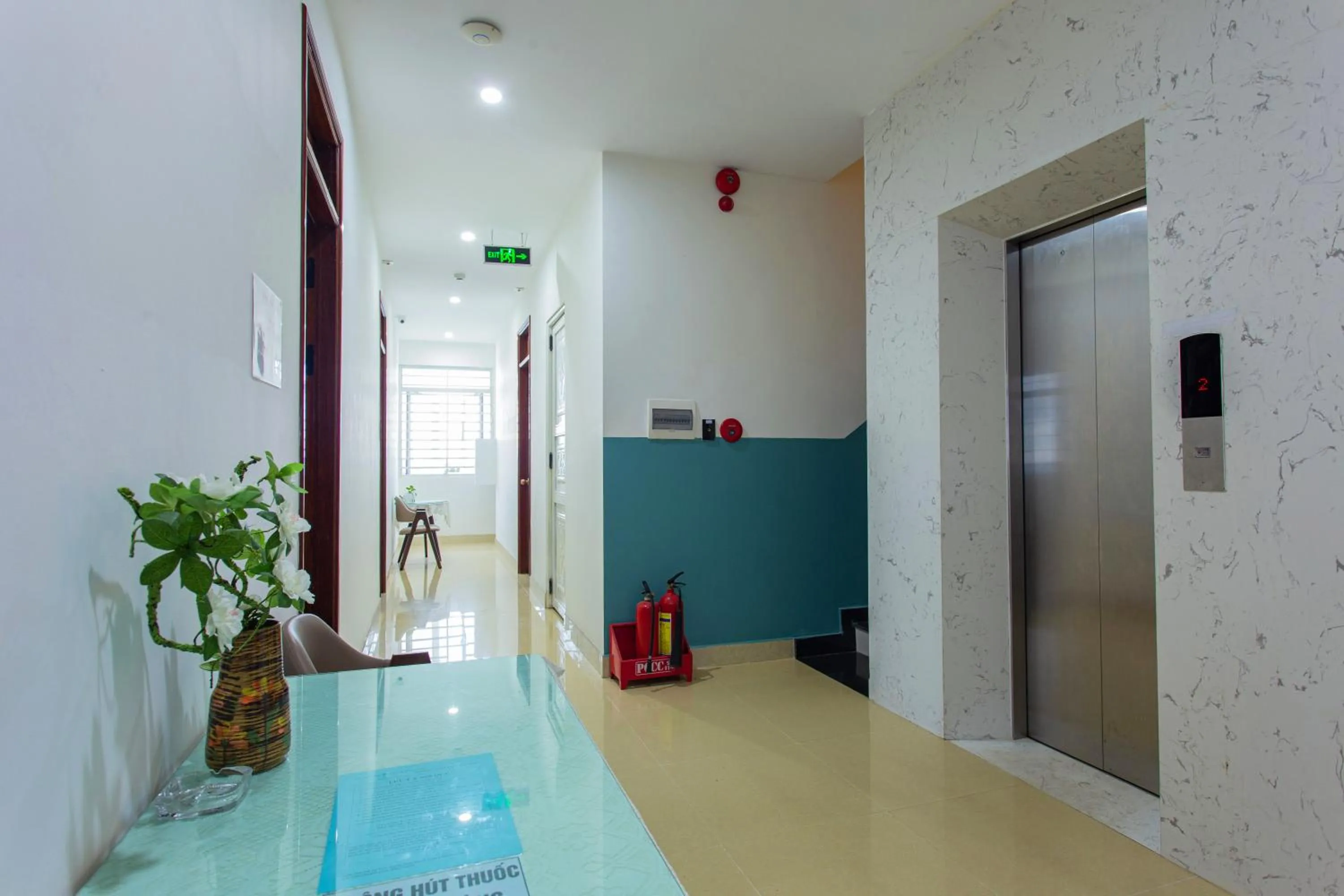 elevator in Le House Hotel and Studio