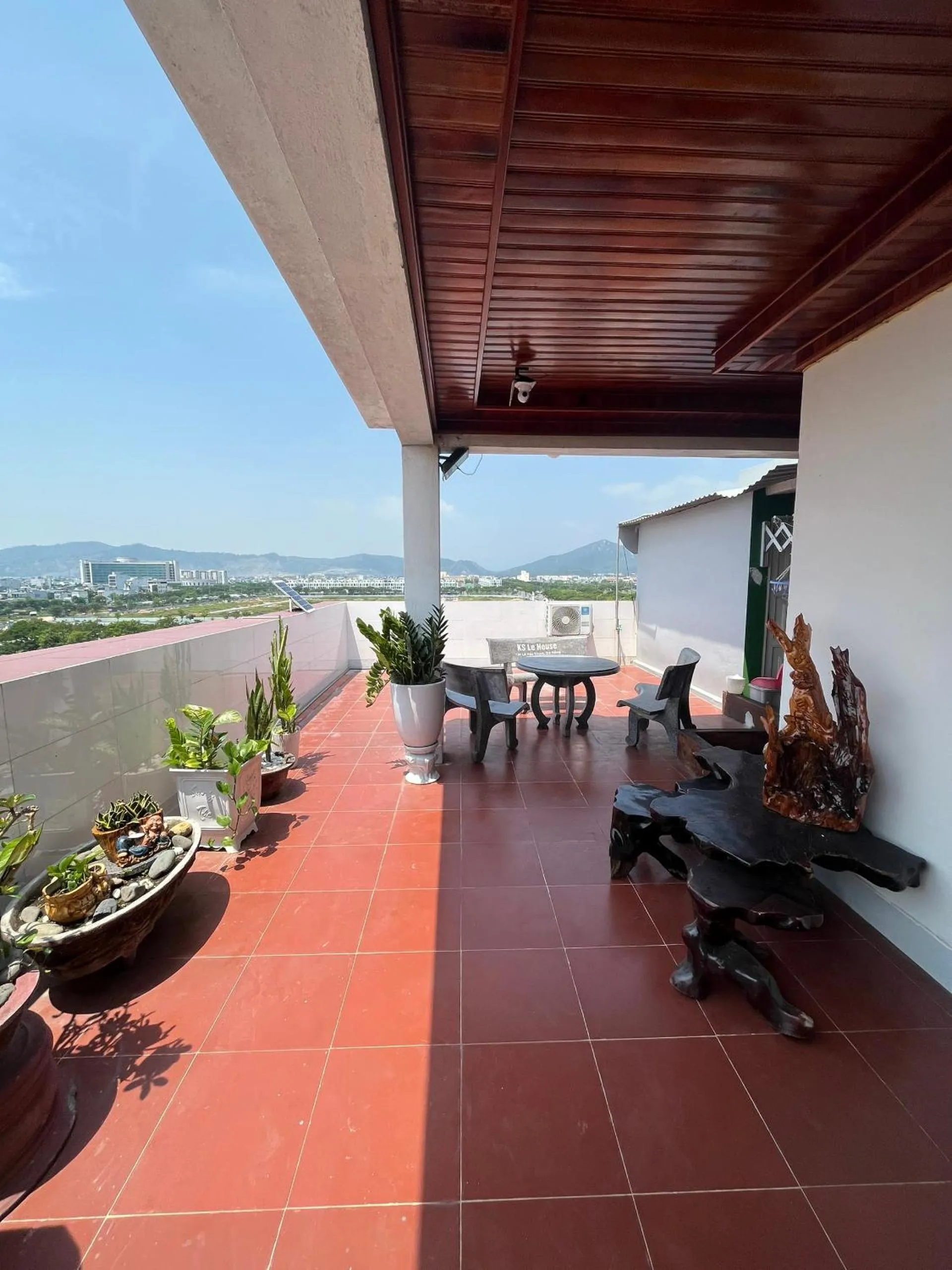 Property building in Le House Hotel and Studio