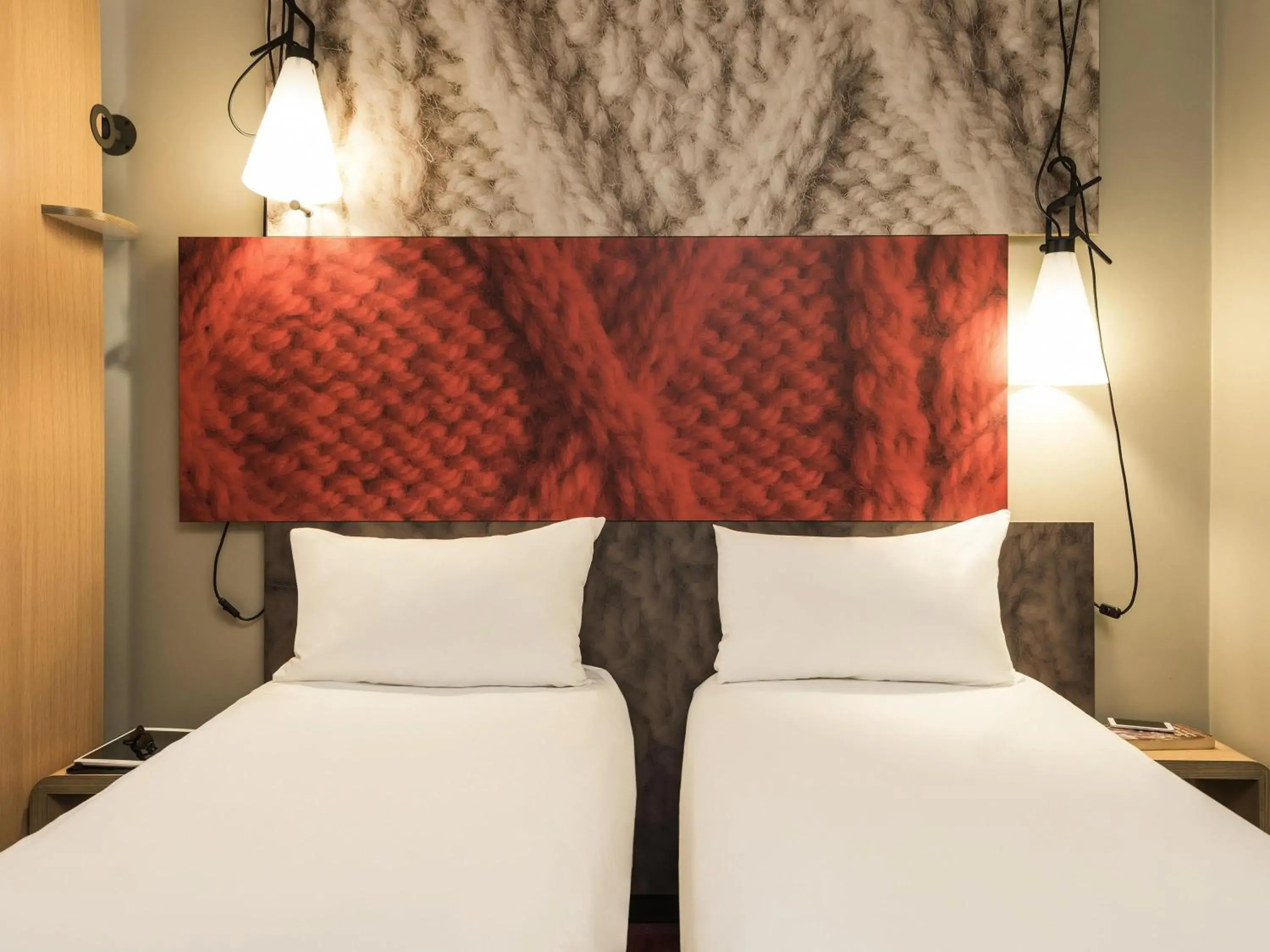 Standard Twin Room in ibis Paris Gare du Nord Château Landon 10ème Standard Twin Room in ibis Paris Gare du Nord Château Landon 10ème