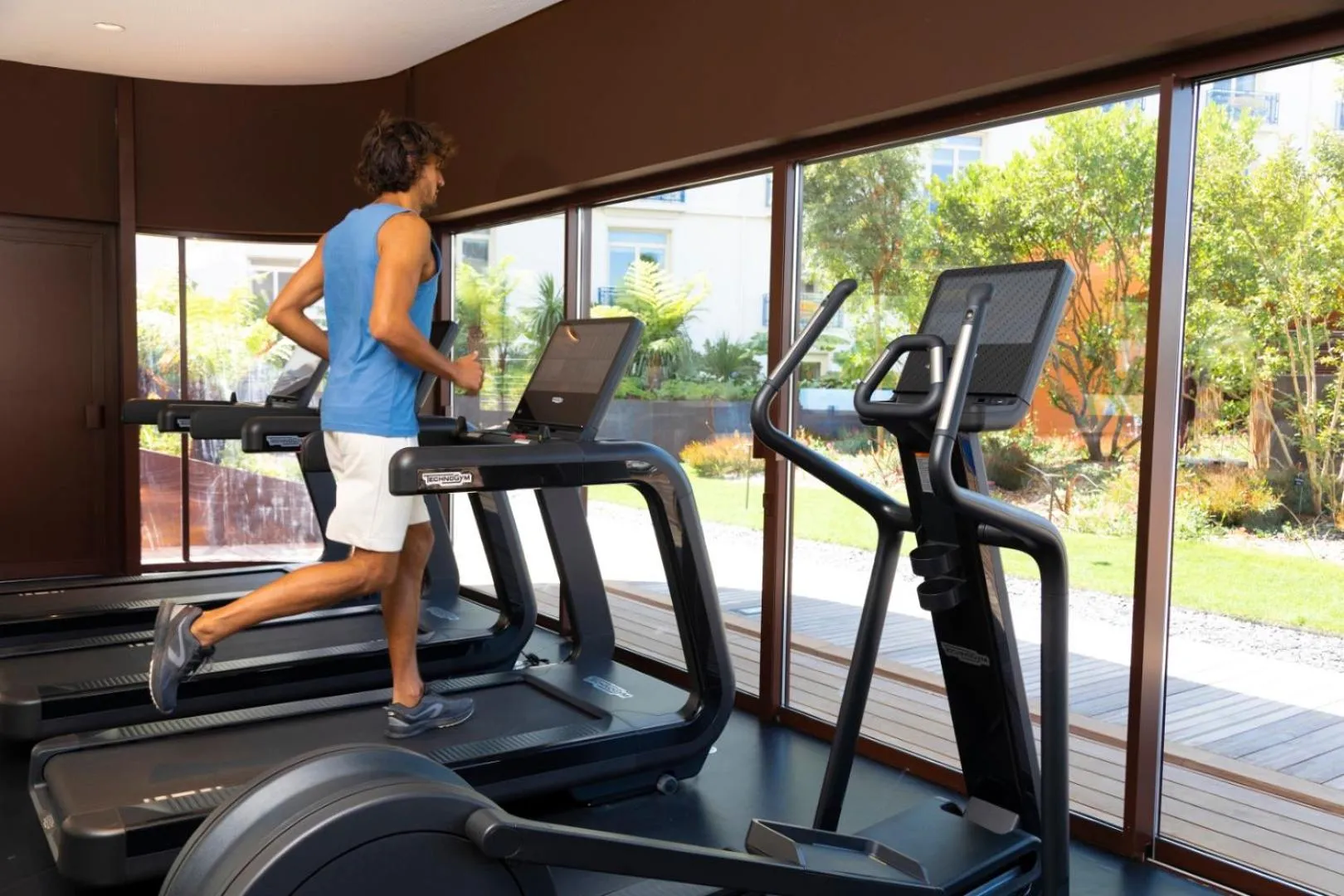 Fitness centre/facilities in Hôtel Martinez, in The Unbound Collection by Hyatt