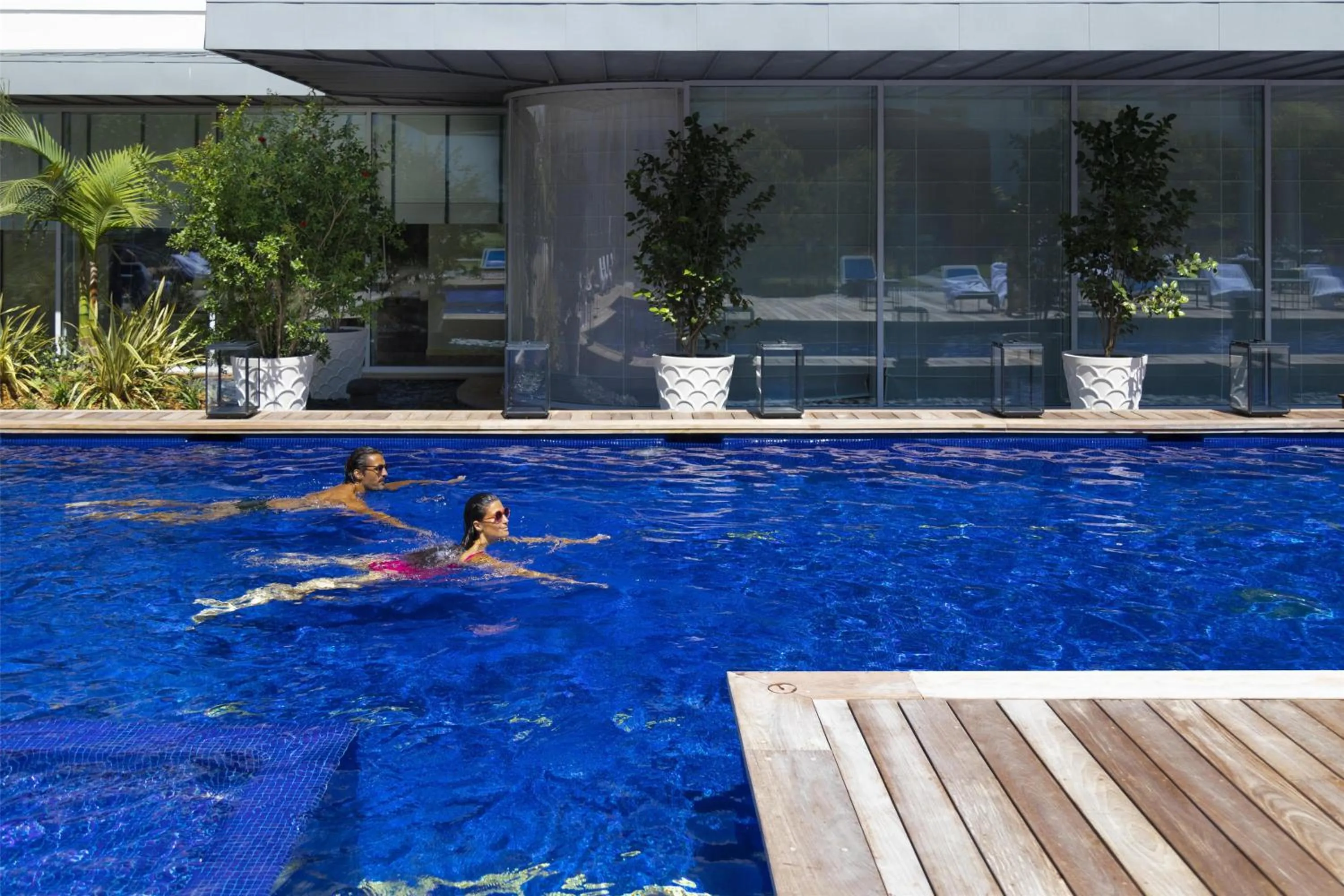 Swimming pool in Hôtel Martinez, in The Unbound Collection by Hyatt