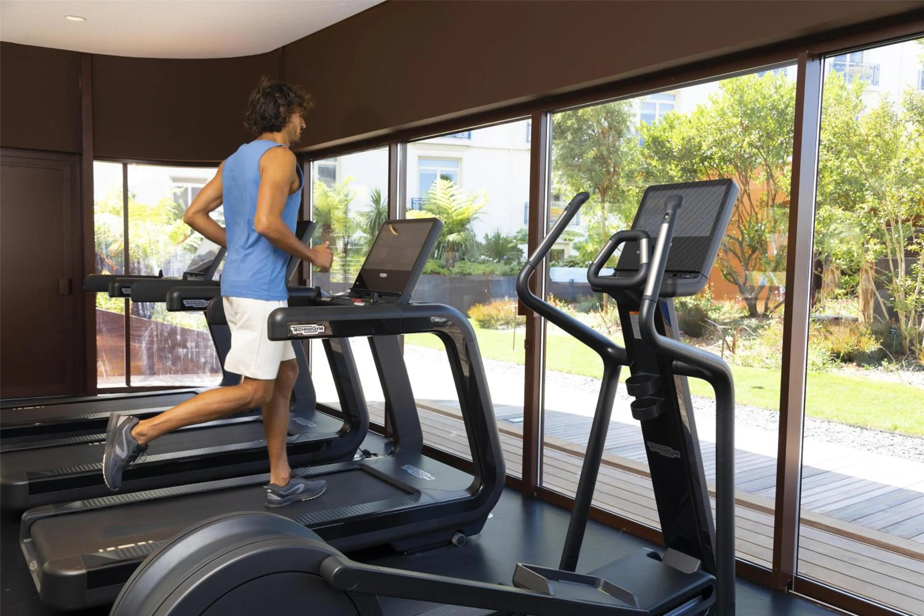 Fitness centre/facilities in Hôtel Martinez, in The Unbound Collection by Hyatt