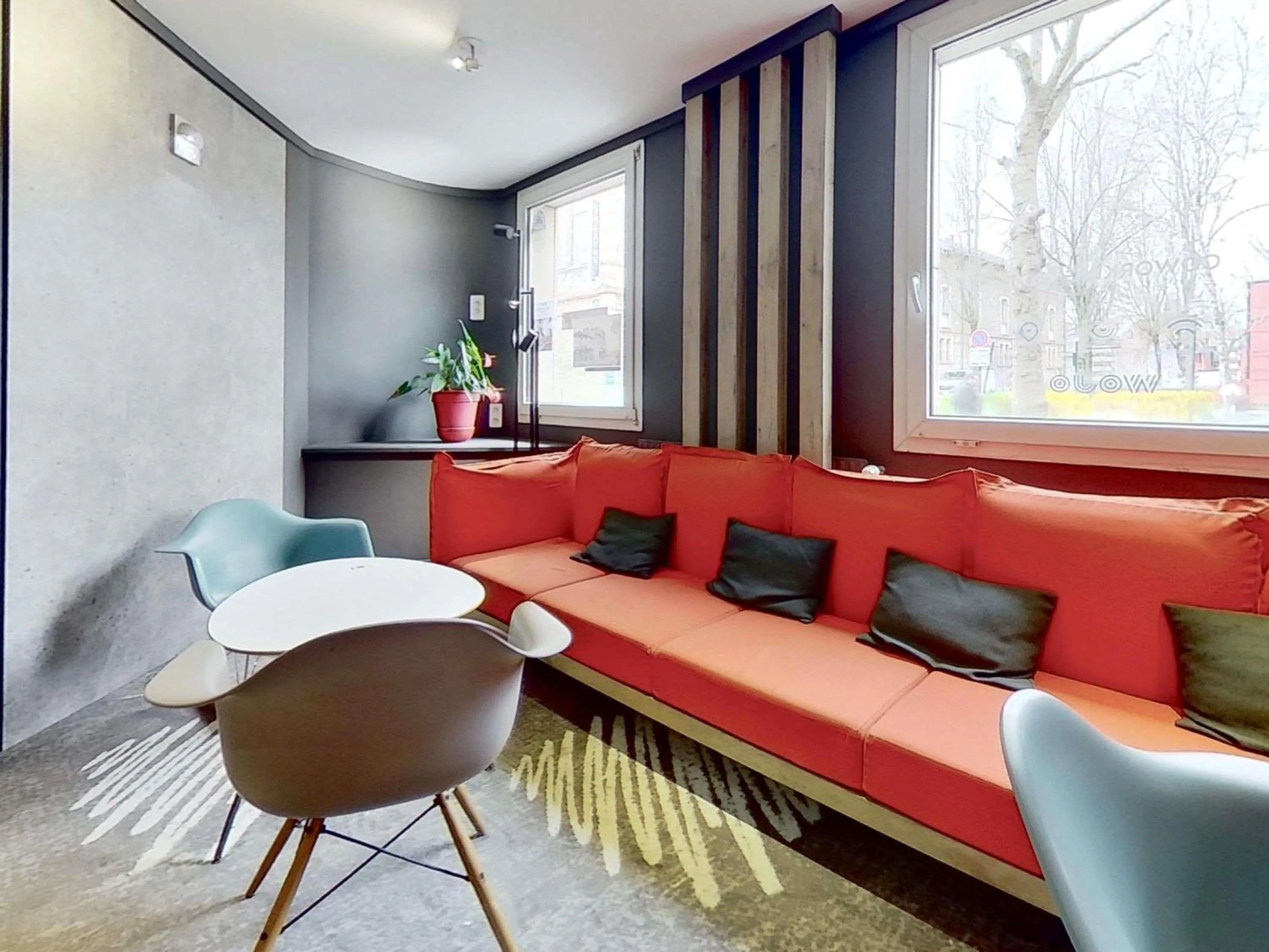 Property building in ibis Paris Brancion Parc des Expositions 15ème