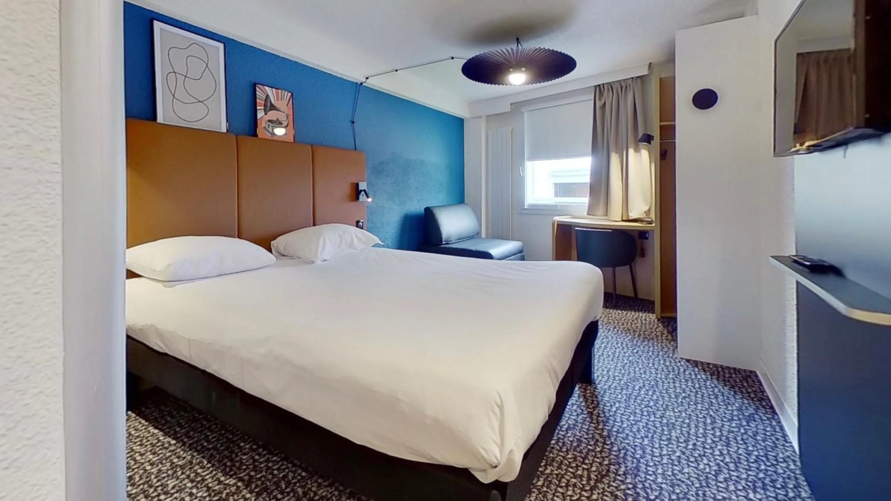 Bedroom, Bed in ibis Paris Brancion Parc des Expositions 15ème